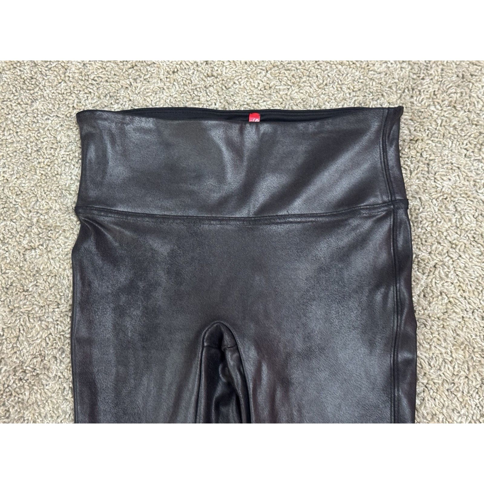 Spanx SPANX Faux Leather Shaping Contouring Sexy Leggings Black XS Size 26" / US 2 / IT 38 - 4 Thumbnail