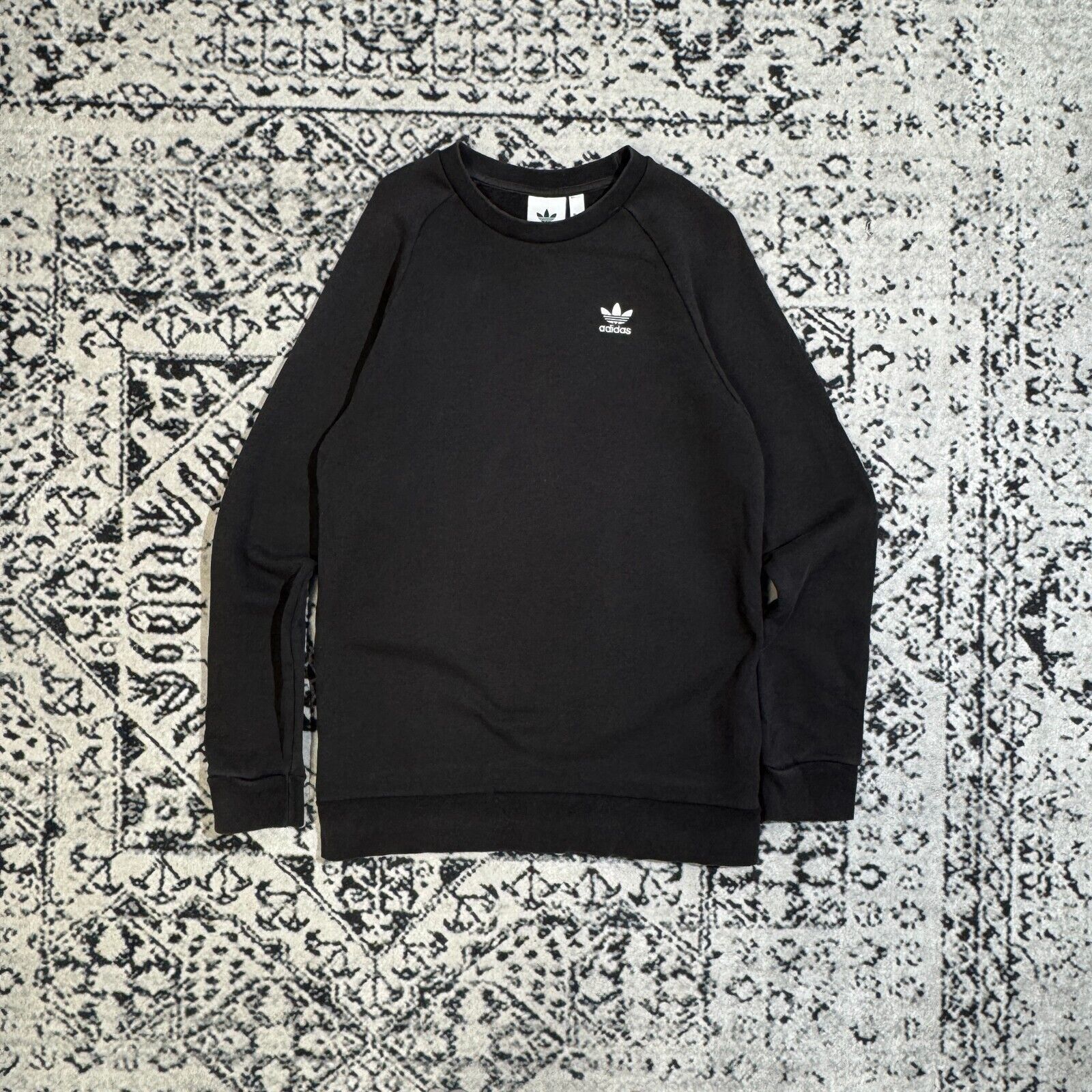 Adidas Vintage Adidas Unisex Black Cotton Crewneck Size S Y2K 90s Size US S / EU 44-46 / 1 - 1 Thumbnail