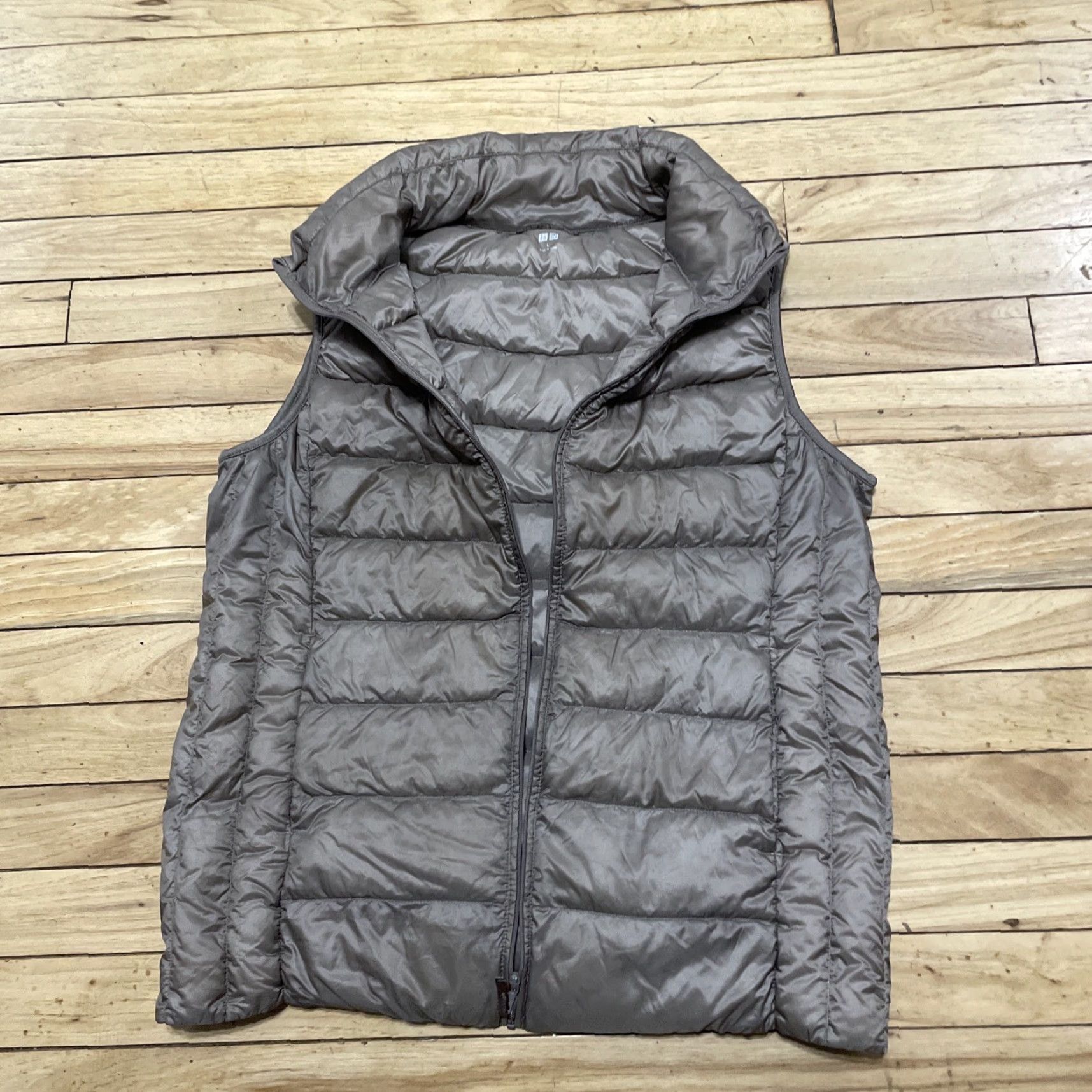 Uniqlo UNIQLO Adult Large Brown Ultra Light Down Puffer Vest Packable Outdoor Grunge Size M / US 6-8 / IT 42-44 - 3 Thumbnail