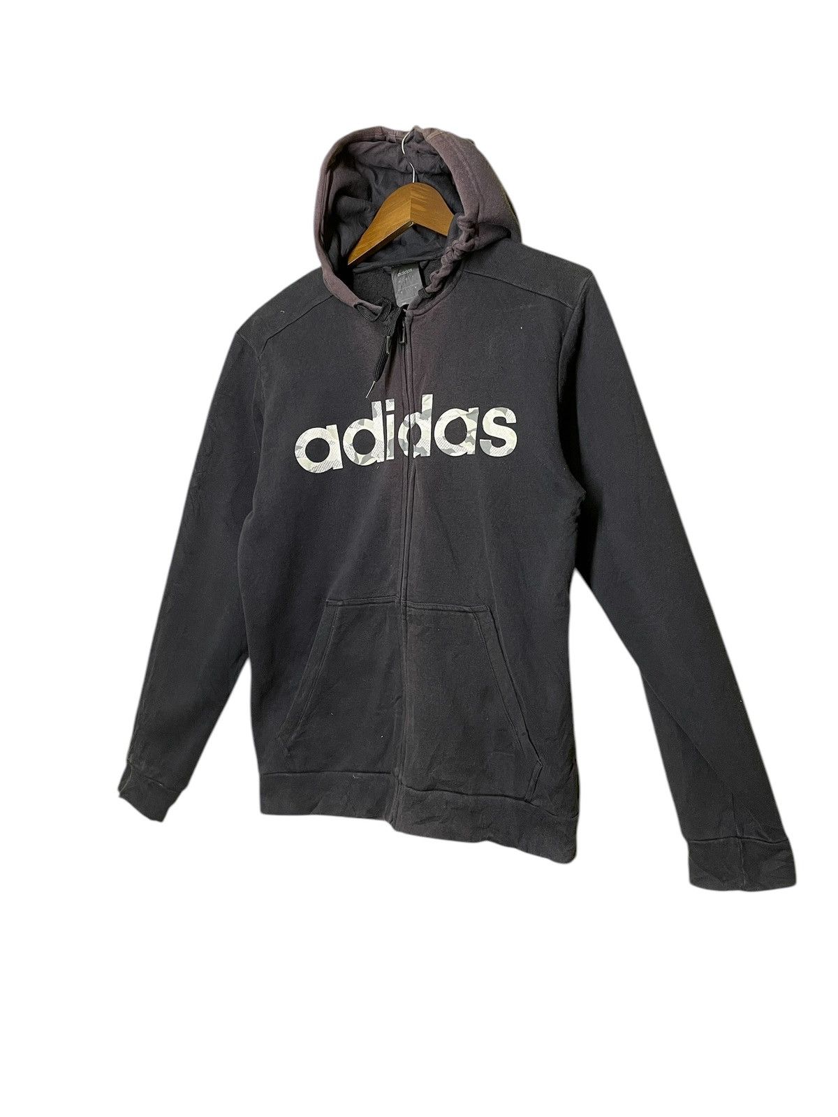 Adidas Adidas hoodie big logo printed sweatshirt Size US S / EU 44-46 / 1 - 2 Thumbnail