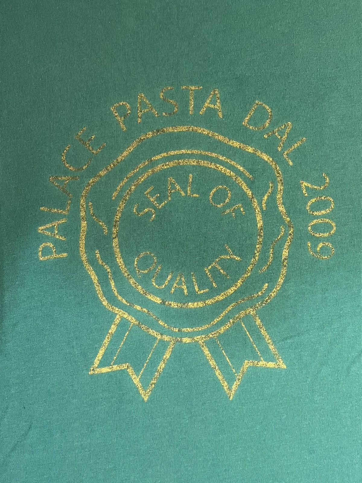 Palace Small Portion T-Shirt Size US L / EU 52-54 / 3 - 3 Thumbnail