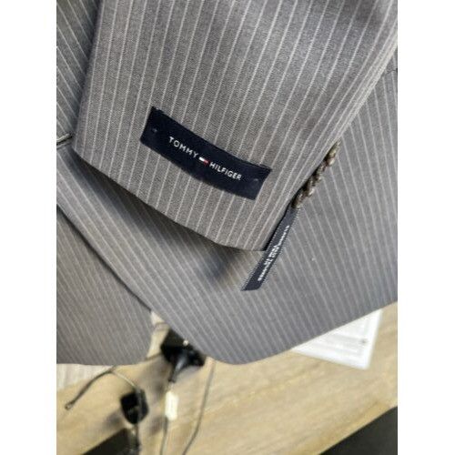 Tommy Hilfiger New TOMMY HILFIGER 100% WOOL Full SUIT 46R Size 46R - 2 Thumbnail