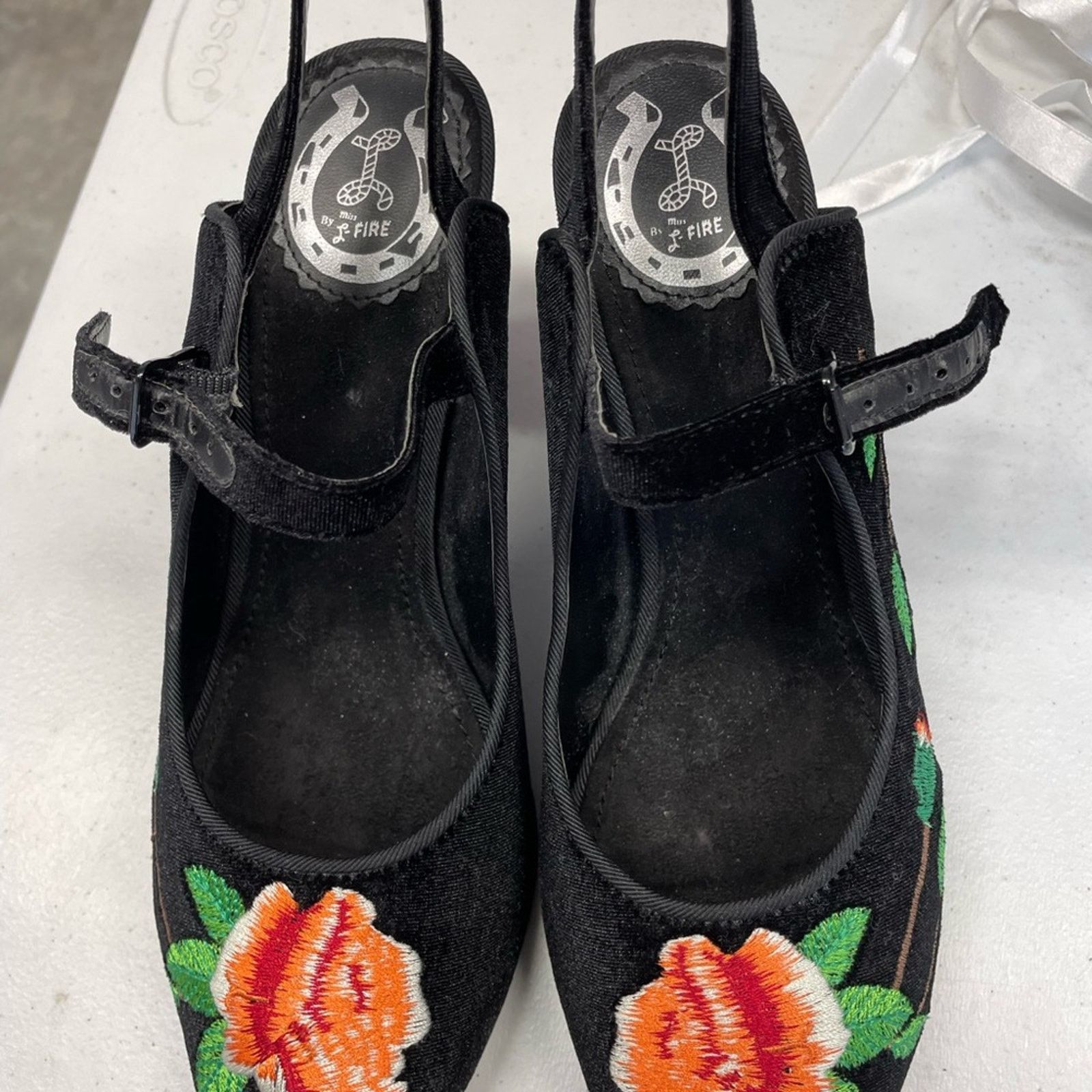 Other Black velvet with rose embroidery slings peeptoe size 38 Size US 8 / IT 38 - 5 Thumbnail