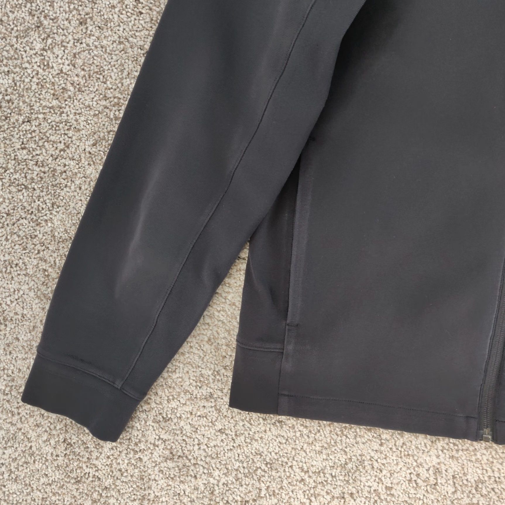 Lululemon Lululemon Sojourn Jacket Mens Small Black Full Zip Pockets Performance Size US S / EU 44-46 / 1 - 3 Thumbnail