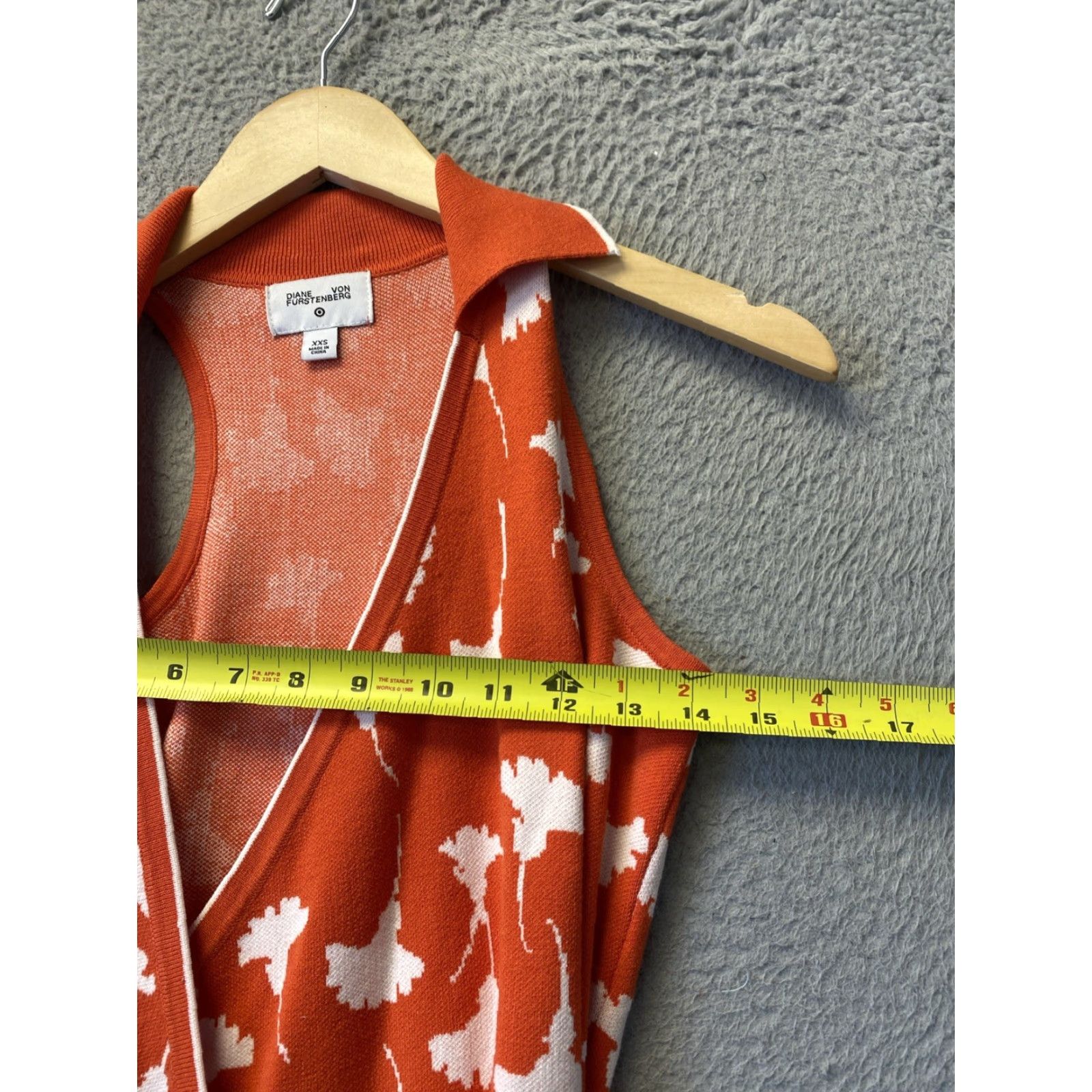Diane von Furstenberg VINTAGE DVF Diane von Furstenberg X Target Ginkgo Orange Knit Wrap Dress Midi Sleeveless 2XS Regular Mens? Womens? Size XXS / US 00 / IT 34 - 4 Thumbnail