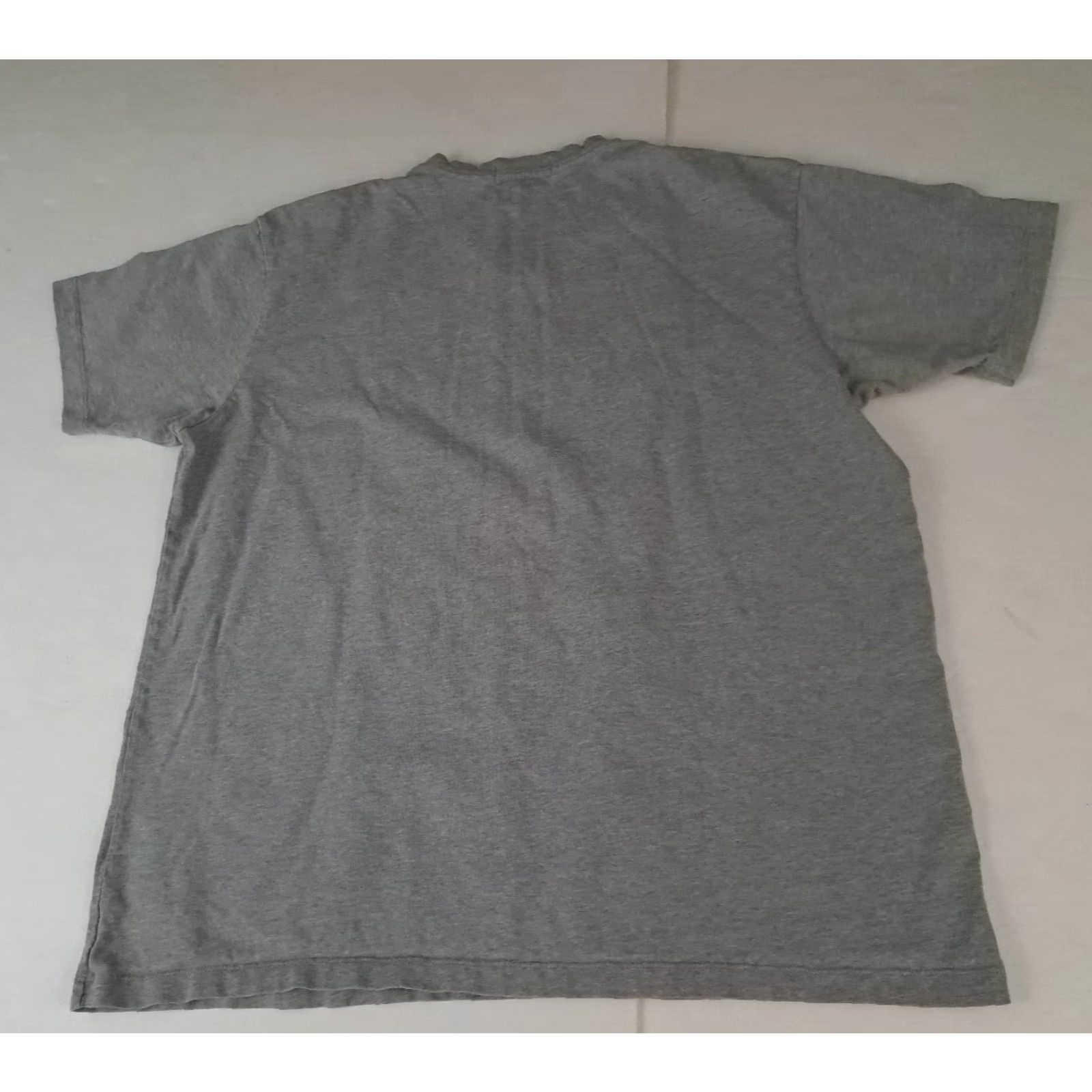Ralph Lauren VINTAGE Ralph Lauren XL V-Neck Short Sleeve Shirt grey Polo Unisex Adults T-Shirt Short Sleeve Solid Gray 28in long 24in pit to pit Size US XL / EU 56 / 4 - 5 Thumbnail
