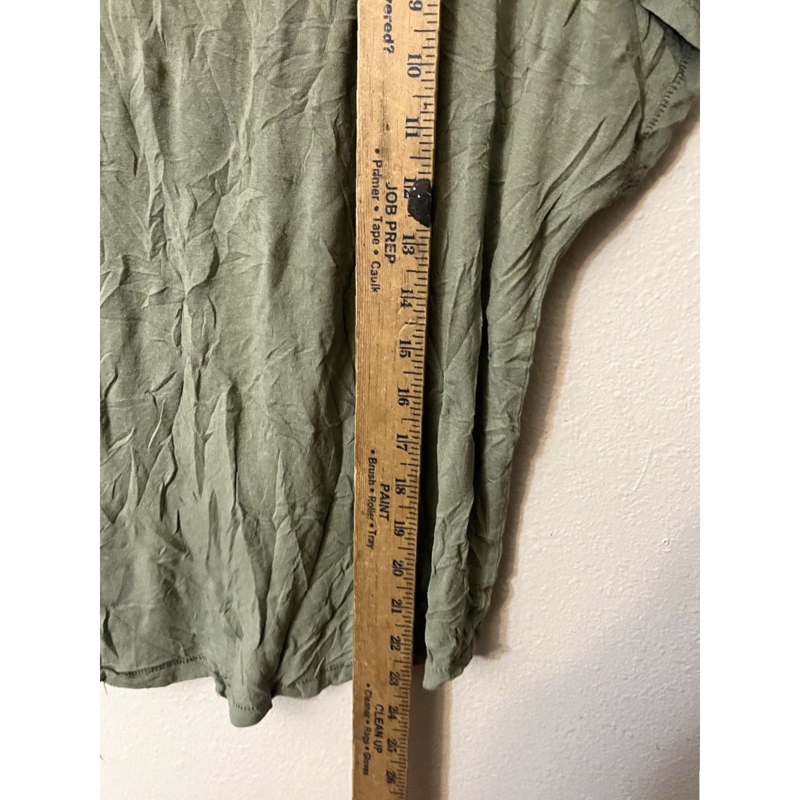 H&M H&M Women T-Shirt M Green Solid Viscose Short Sleeve Crew Neck Casual Size M / US 6-8 / IT 42-44 - 4 Thumbnail