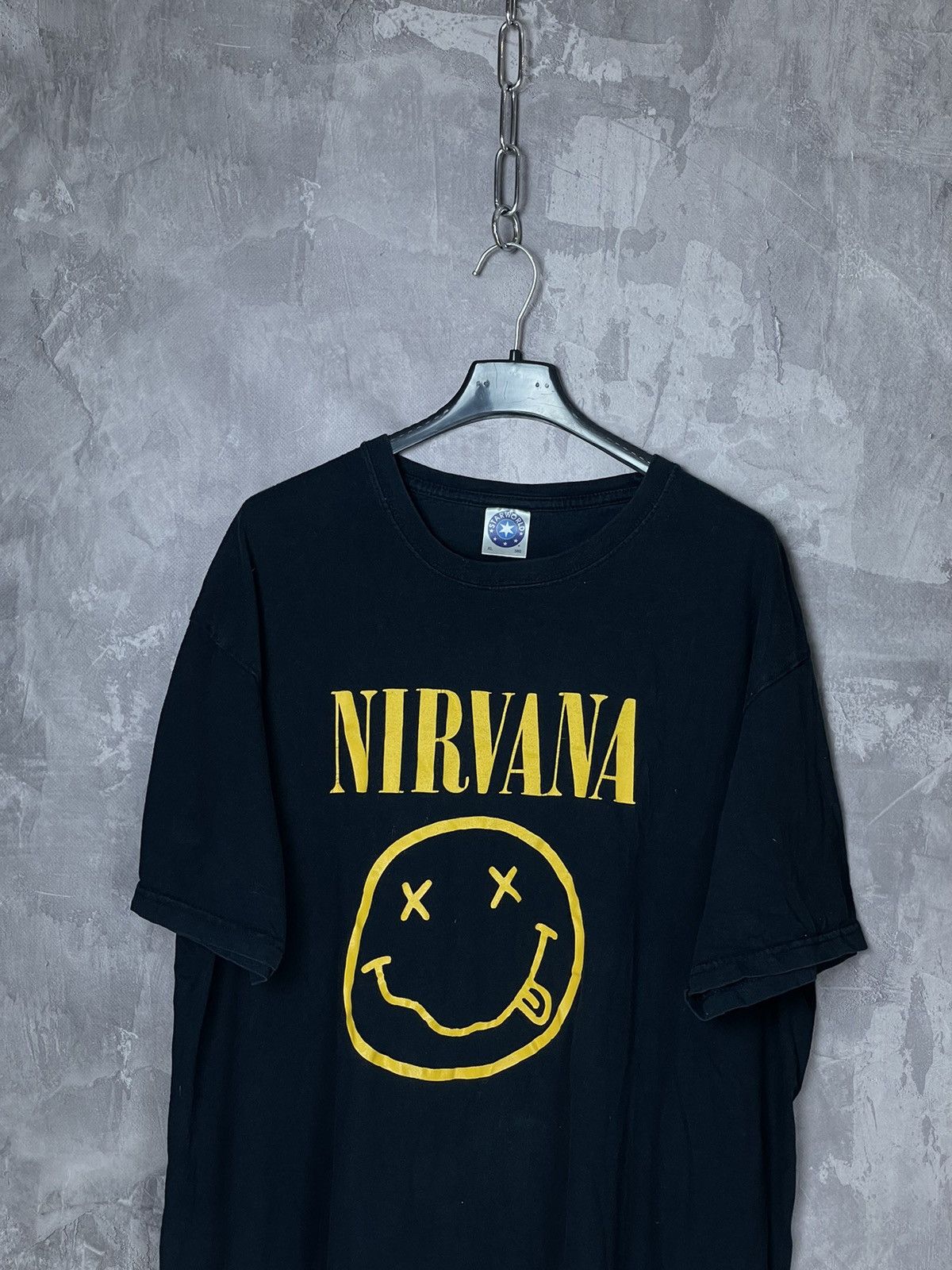 Band Tees × Vintage 90’s Vintage Nirvana Big Logo Y2K Rock T-Shirt Band Tee Size US XL / EU 56 / 4 - 2 Thumbnail