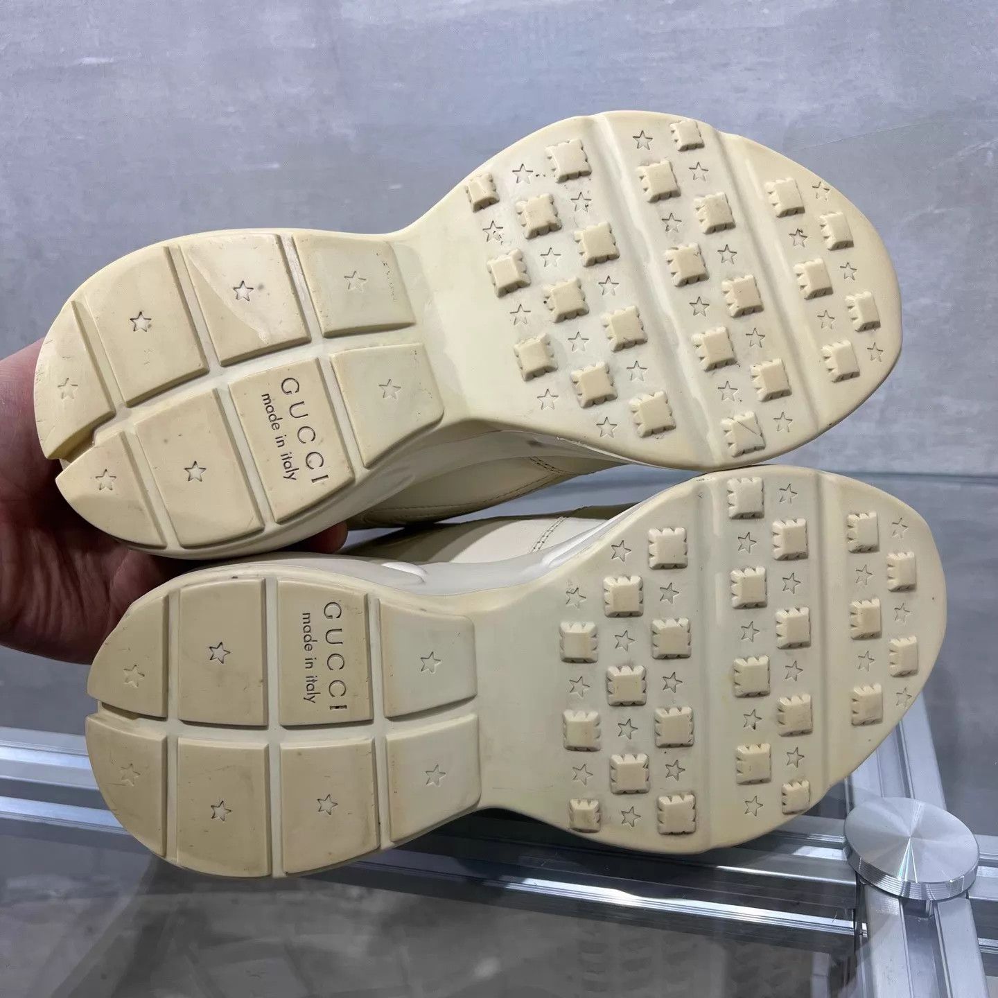 Gucci Gucci Rhyton Ivory Dad Shoe EUR 37.5 Size US 7 / IT 37 - 7 Thumbnail