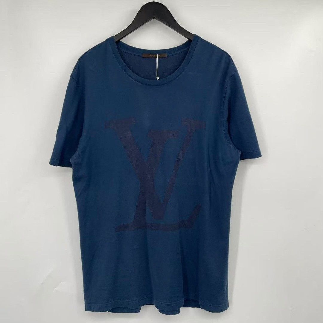 Louis Vuitton Louis Vuitton Blue T-Shirt XL Men Size US XL / EU 56 / 4 - 1 Thumbnail