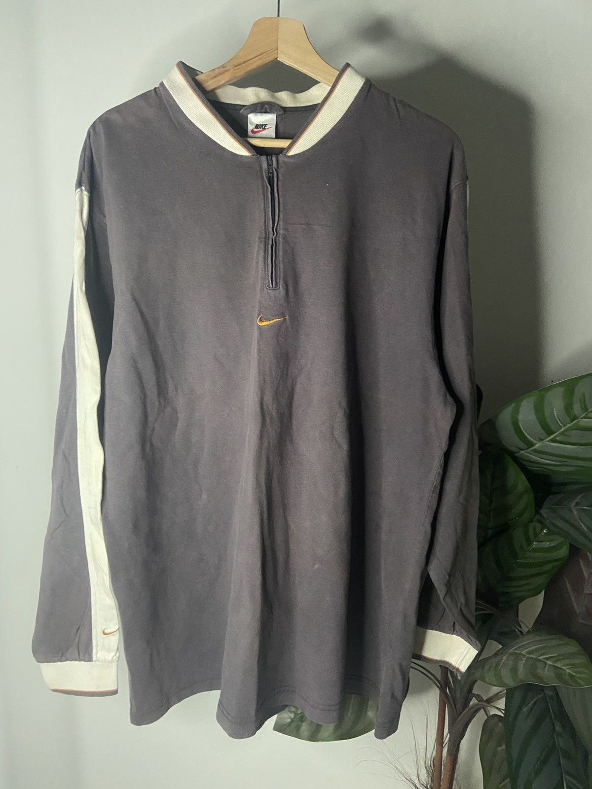 Nike VINTAGE NIKE CENTRE😊❤️ Size US L / EU 52-54 / 3 - 1 Thumbnail