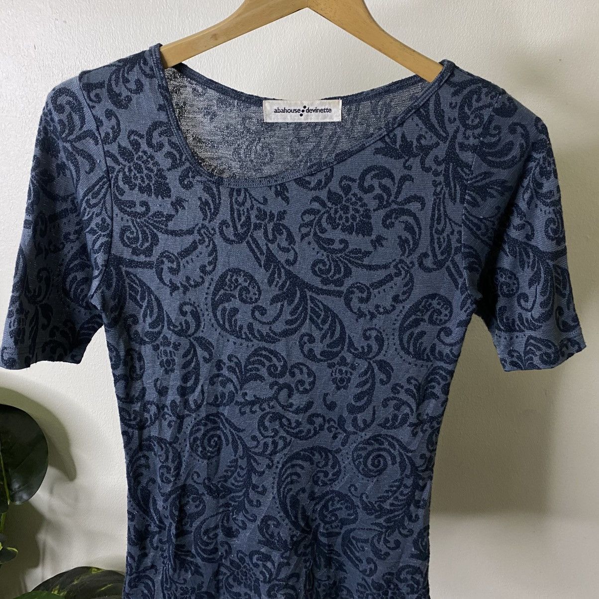 ABAHOUSE Abahouse Devinette Assymetrical Women Tshirt Size XXS / US 00 / IT 34 - 2 Thumbnail