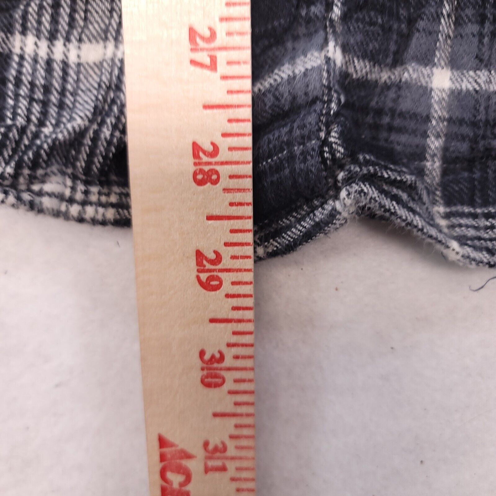 John Bartlett John Bartlett Tartan Flannel Shirt Mens Size XL Gray White Size US XL / EU 56 / 4 - 7 Thumbnail
