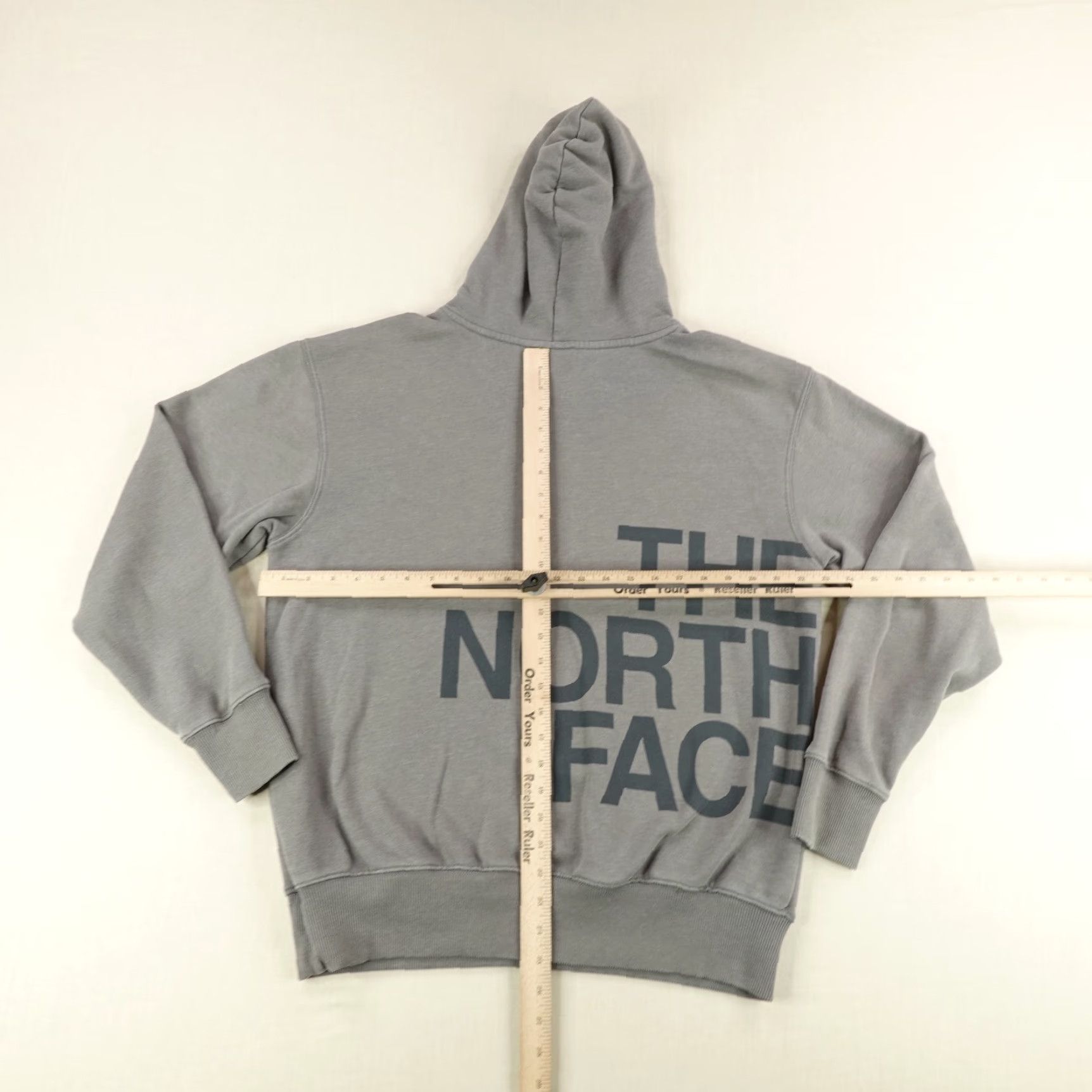 The North Face The North Face Hoodie Mens Small Gray Pullover Sweatshirt Hoodie Sweater Sweatshirt Outdoor Hiking Pockets Logo Graphic Print Cotton Polyester Fleece Size US S / EU 44-46 / 1 - 6 Thumbnail