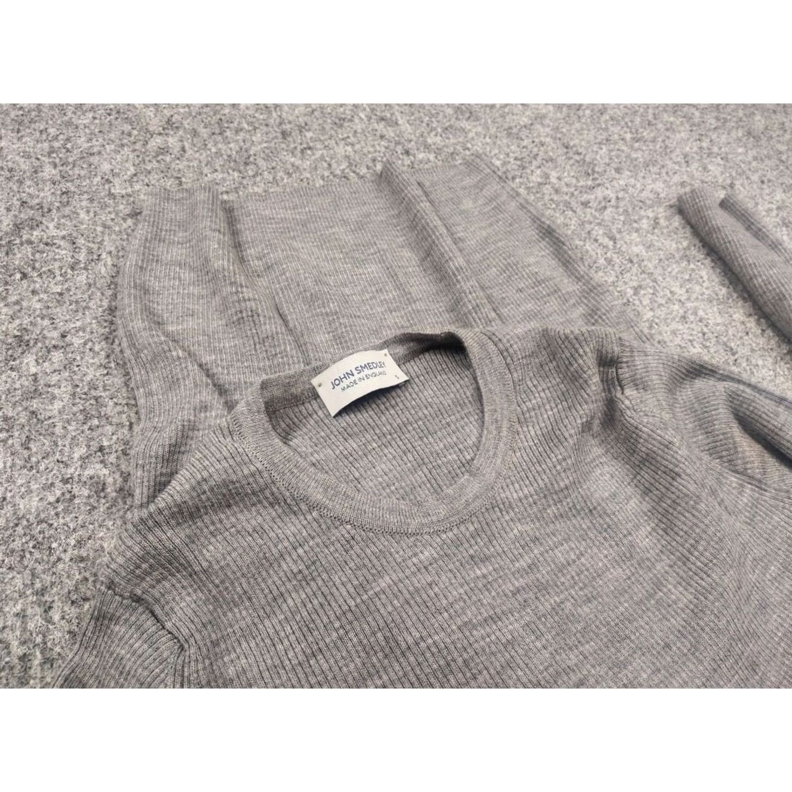 John Smedley John Smedley England gray Crewneck Wool Sweater Long sleeve S Men's Pullover Knit Solid - Size US S / EU 44-46 / 1 - 6 Thumbnail