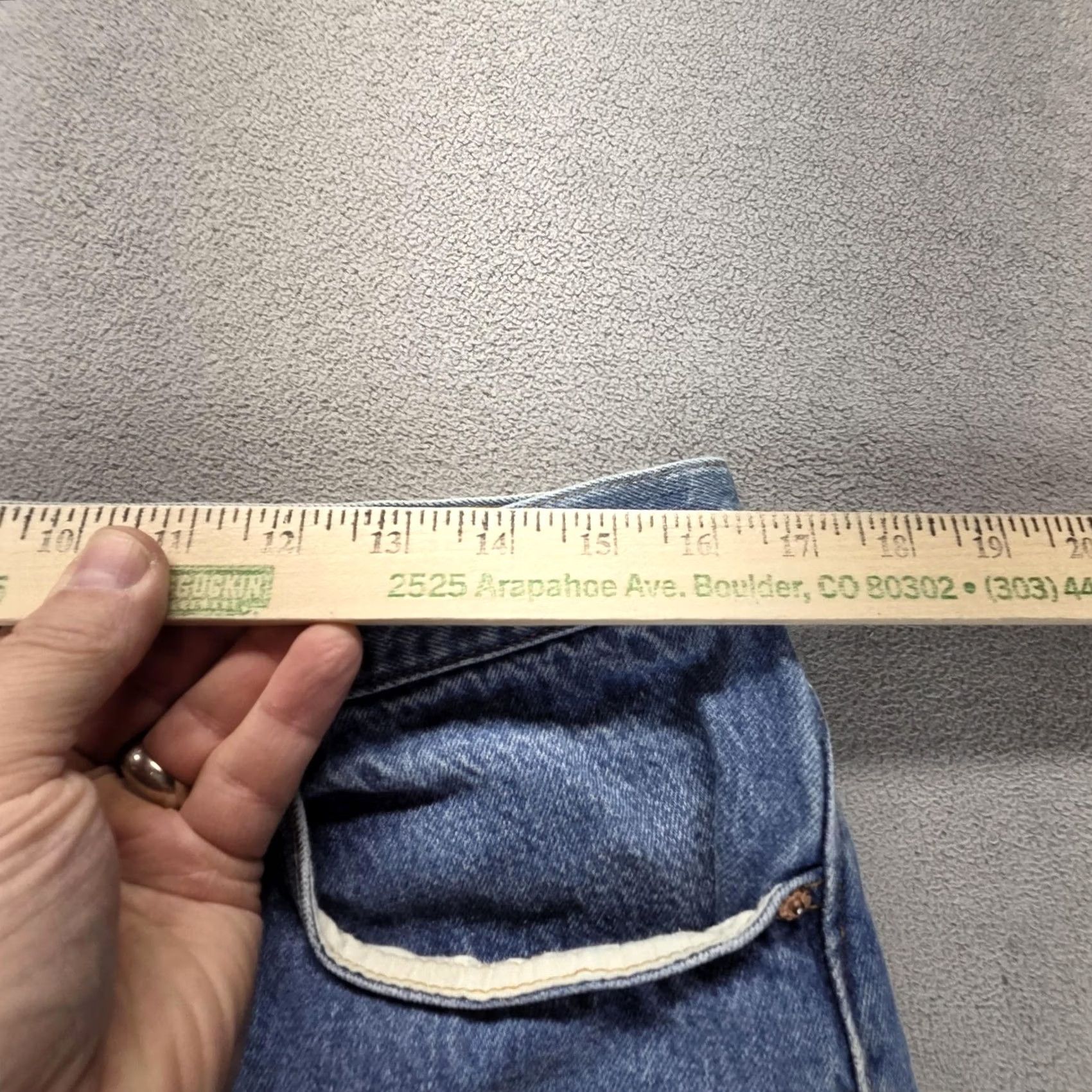 Levi's Item Specifications: Brand: Nike Size US 32 / EU 48 - 3 Thumbnail
