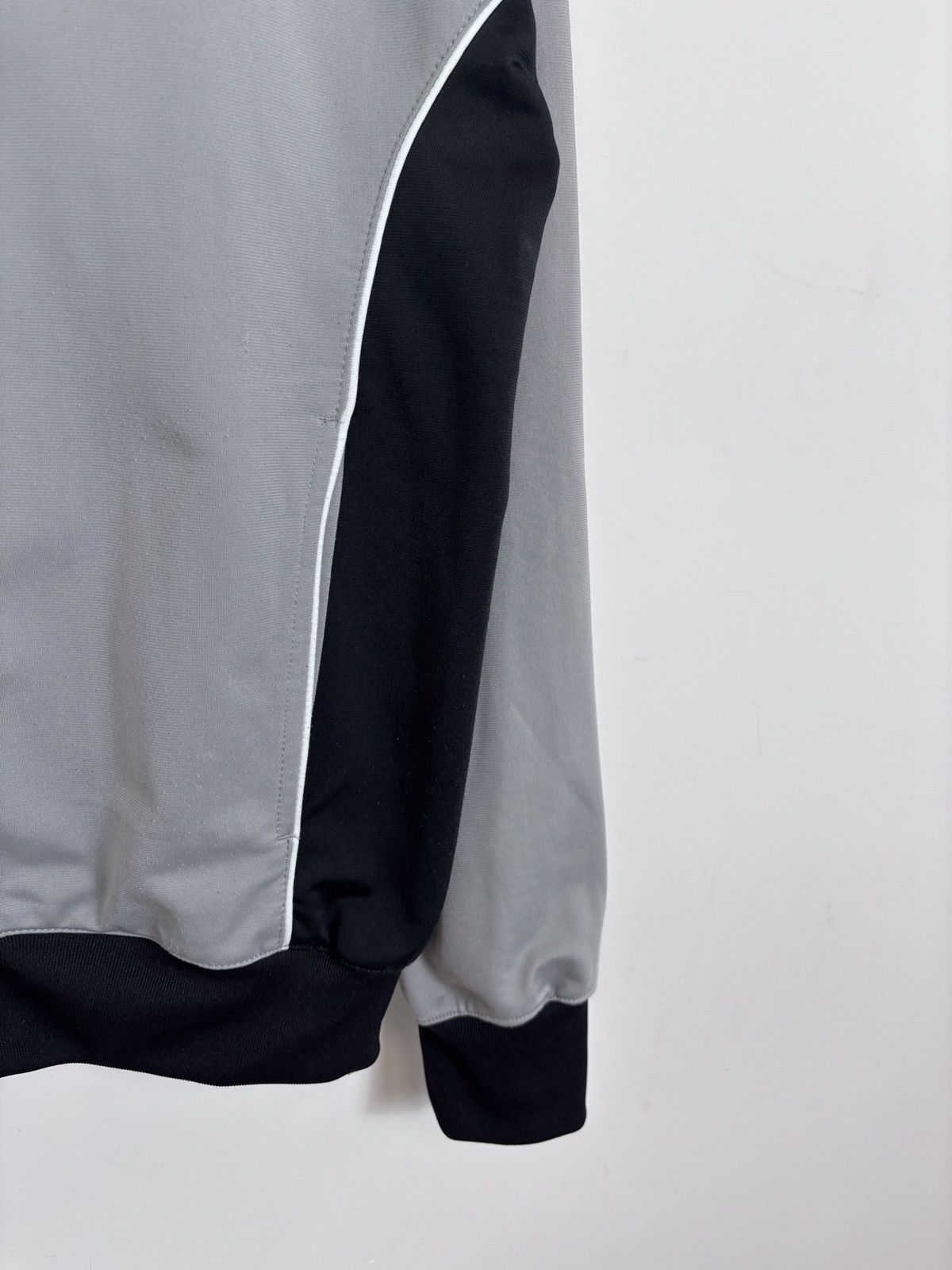 Nike Vintage Nike Y2K Swoosh Gray Retro Full Zip Track Top Jacket Size US M / EU 48-50 / 2 - 7 Thumbnail