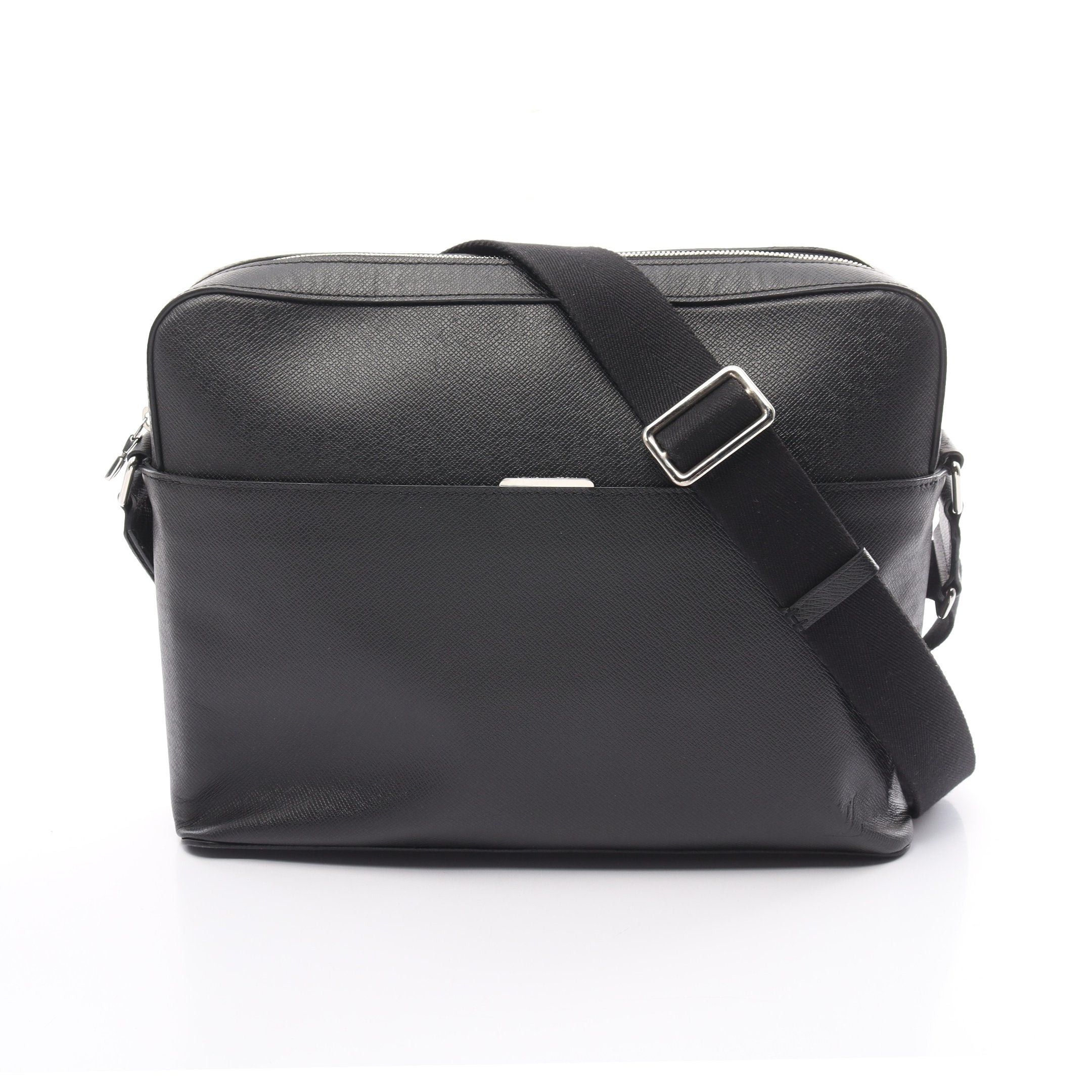 image of Louis Vuitton Anton Messenger Pm Taiga Ardoise Shoulder Bag Leather Black, Men's