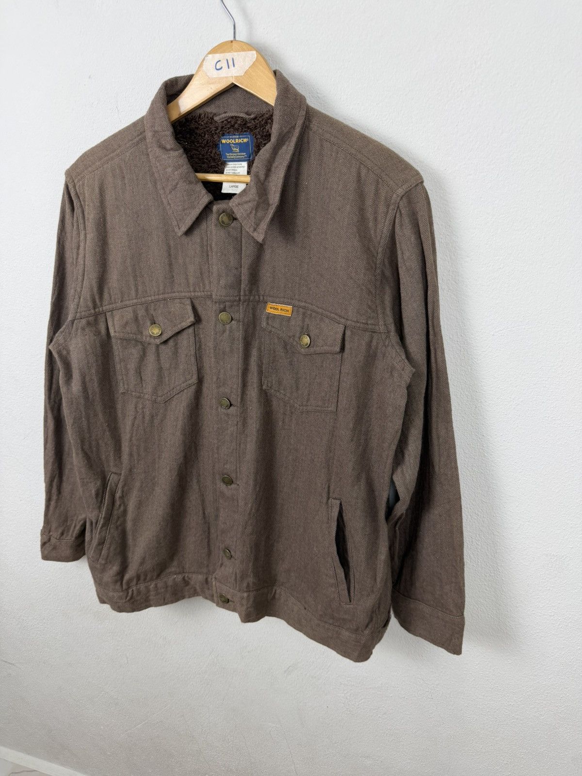 Woolrich Woolen Mills VINTAGE Woolrich Herringbone Sherpa-Lined Trucker Jacket Size US L / EU 52-54 / 3 - 5 Thumbnail