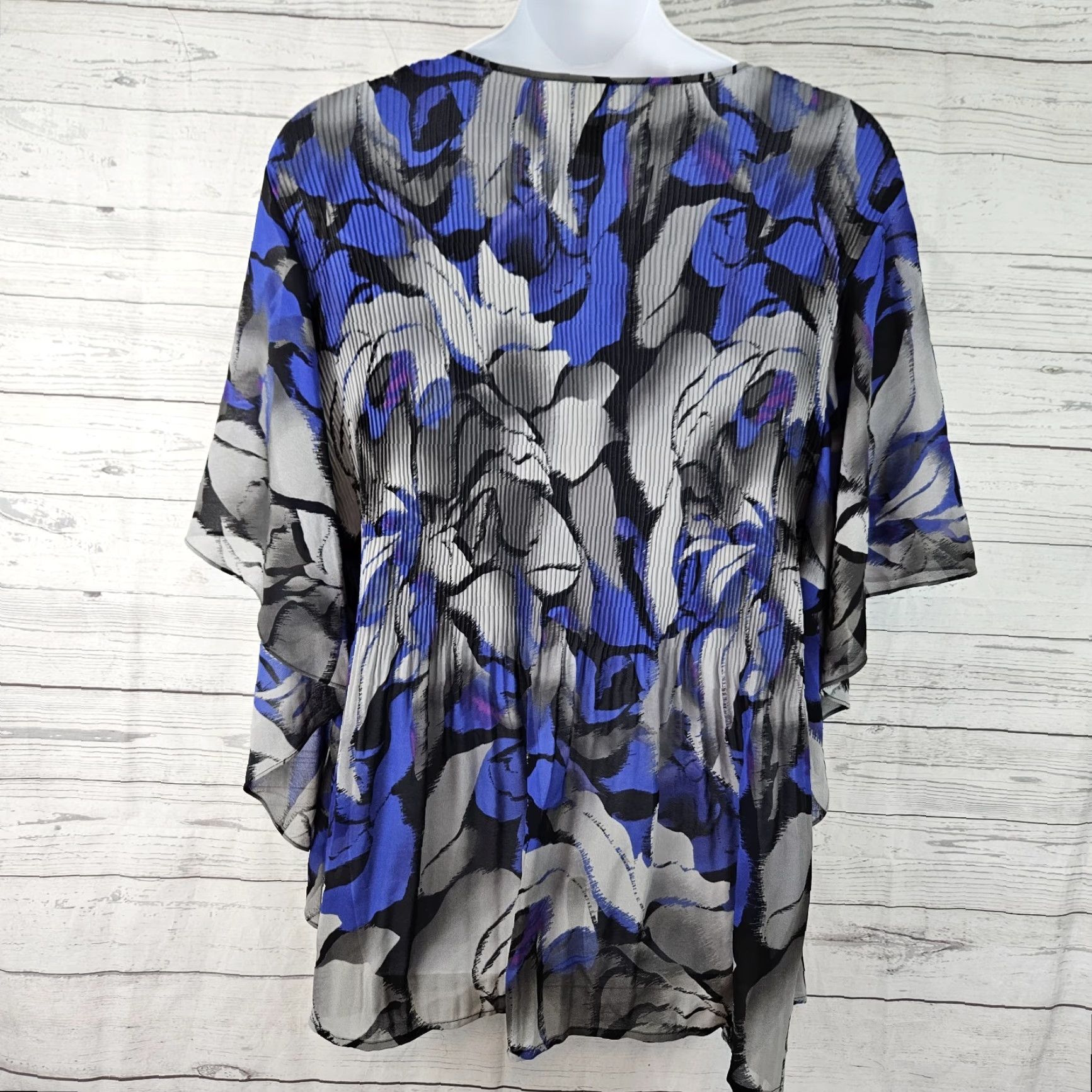 Vintage Catherines Top Blouse V-Neck 3X Blue Gray Embellished Womens Plus Size T-Shirt Shirt Size XXL / US 16-18 / IT 52-54 - 3 Thumbnail