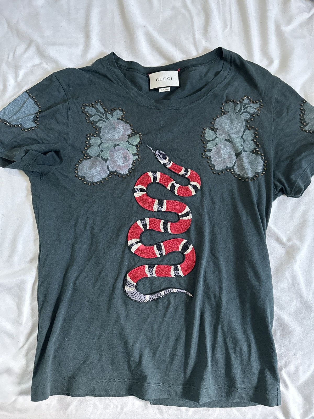 GUCCIスネークTシャツ GUCCI コピー Tシャツ 蛇モチーフ ロゴグラフィック ネイビー