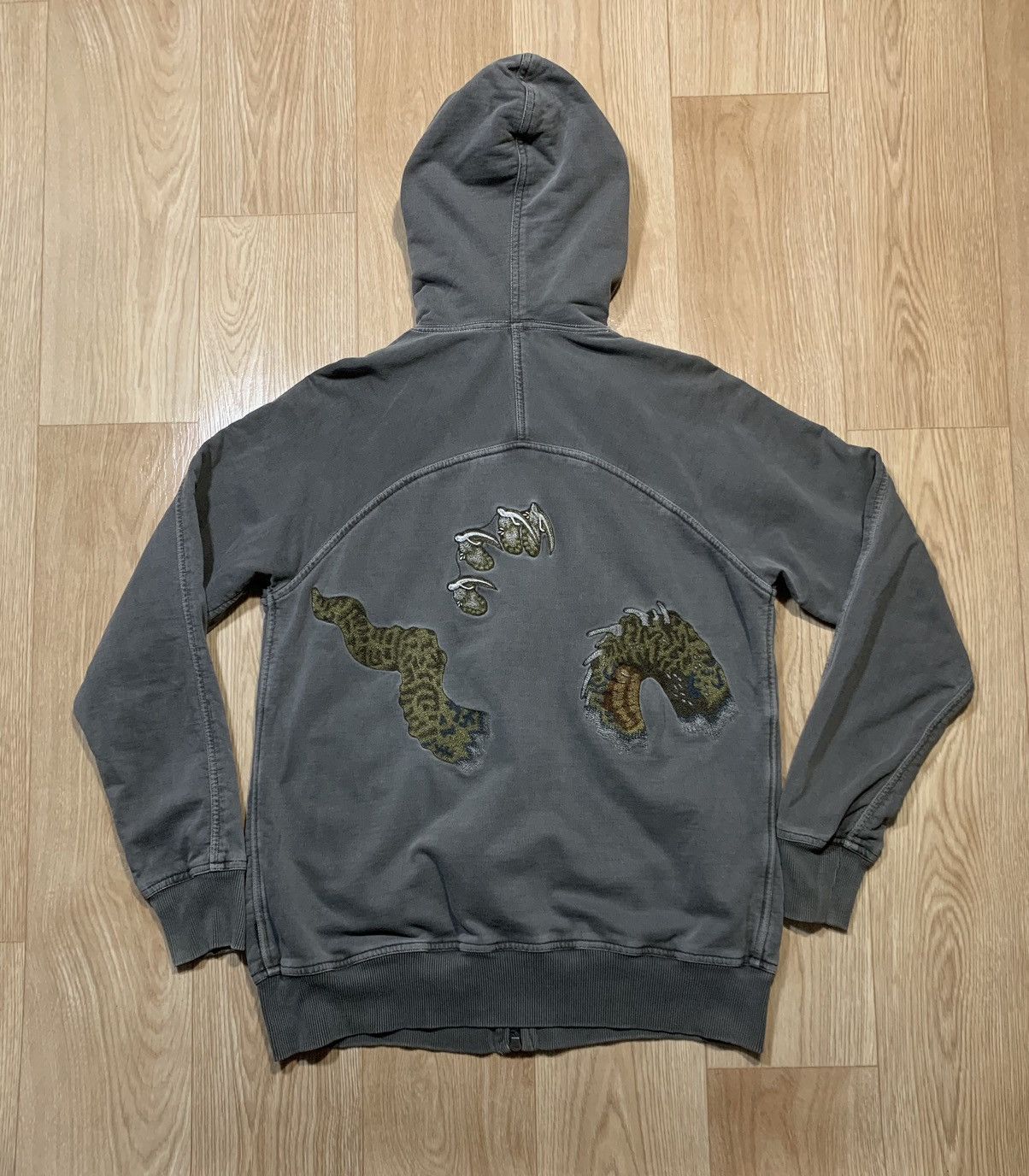 Maharishi Rare Maharishi Dragon Embroidered Logo Y2K Zip Hoodie Size US M / EU 48-50 / 2 - 2 Thumbnail