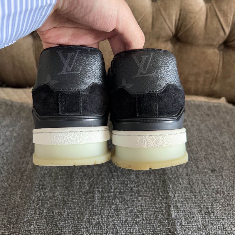 Louis Vuitton Louis Vuitton Trainer Low Top Men's Sneakers - Size US 10.5 / EU 43-44 - 7 Thumbnail