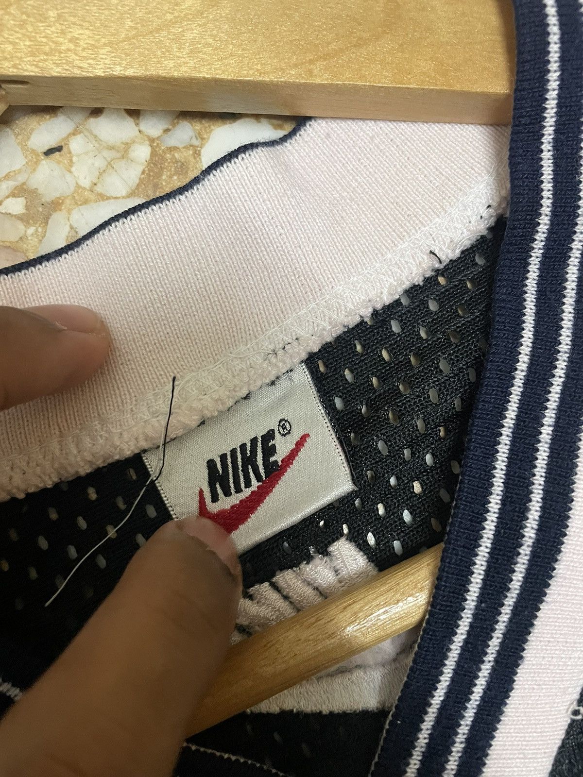 Nike Nike vintage mesh jersey pinwheel Size US L / EU 52-54 / 3 - 3 Thumbnail