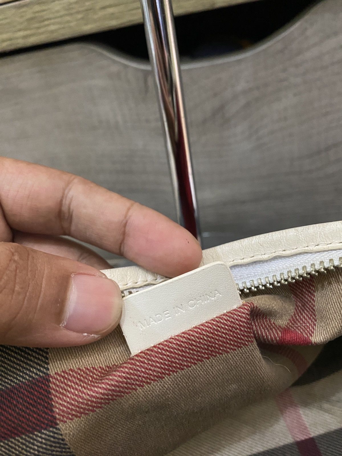 Burberry Burberry Red Nilon Shoulder Bag Size ONE SIZE - 11 Thumbnail