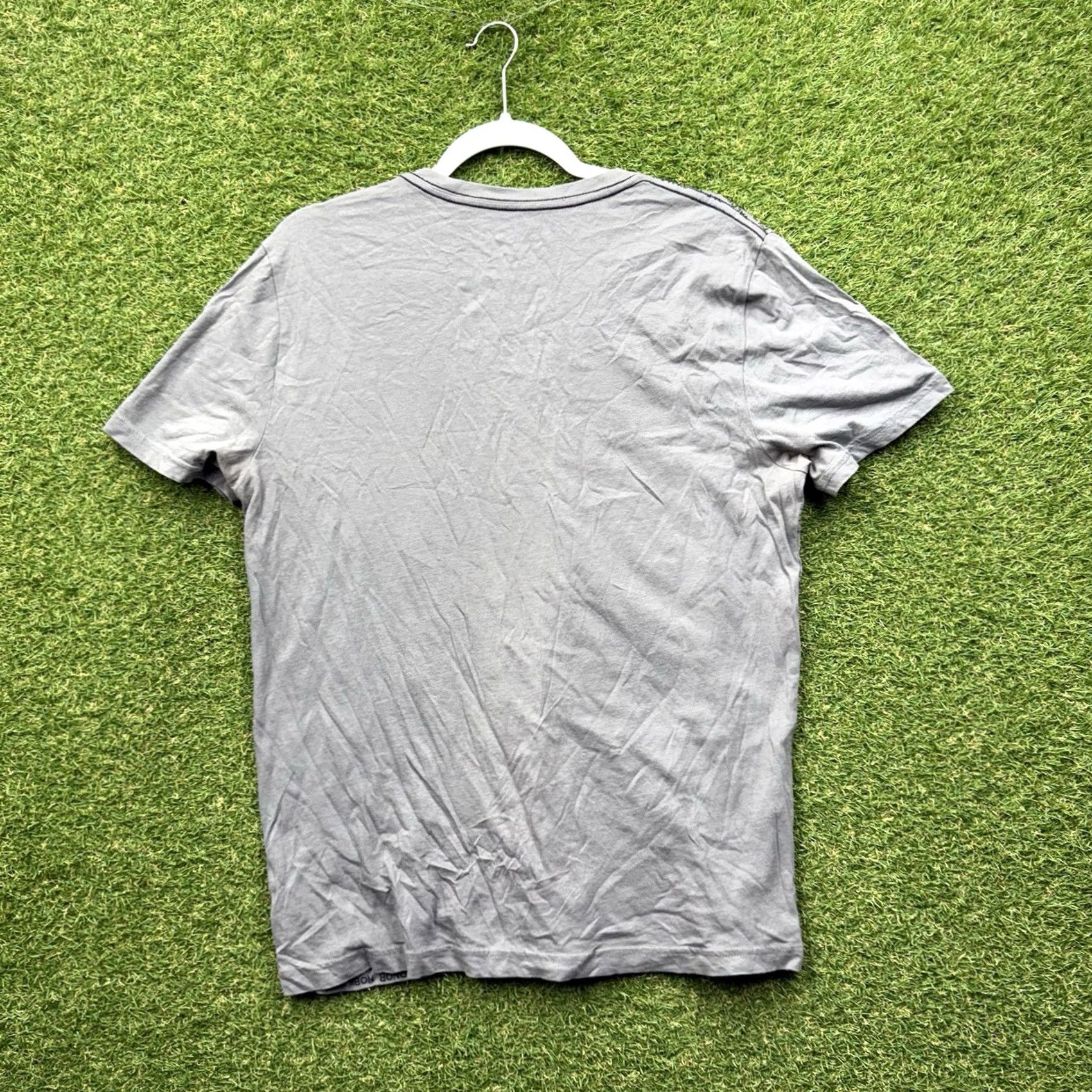 Express Express Shirt Mens Medium V-Neck Graphic Script Loyalty Y2K Grunge Logo Grey Size US M / EU 48-50 / 2 - 2 Thumbnail