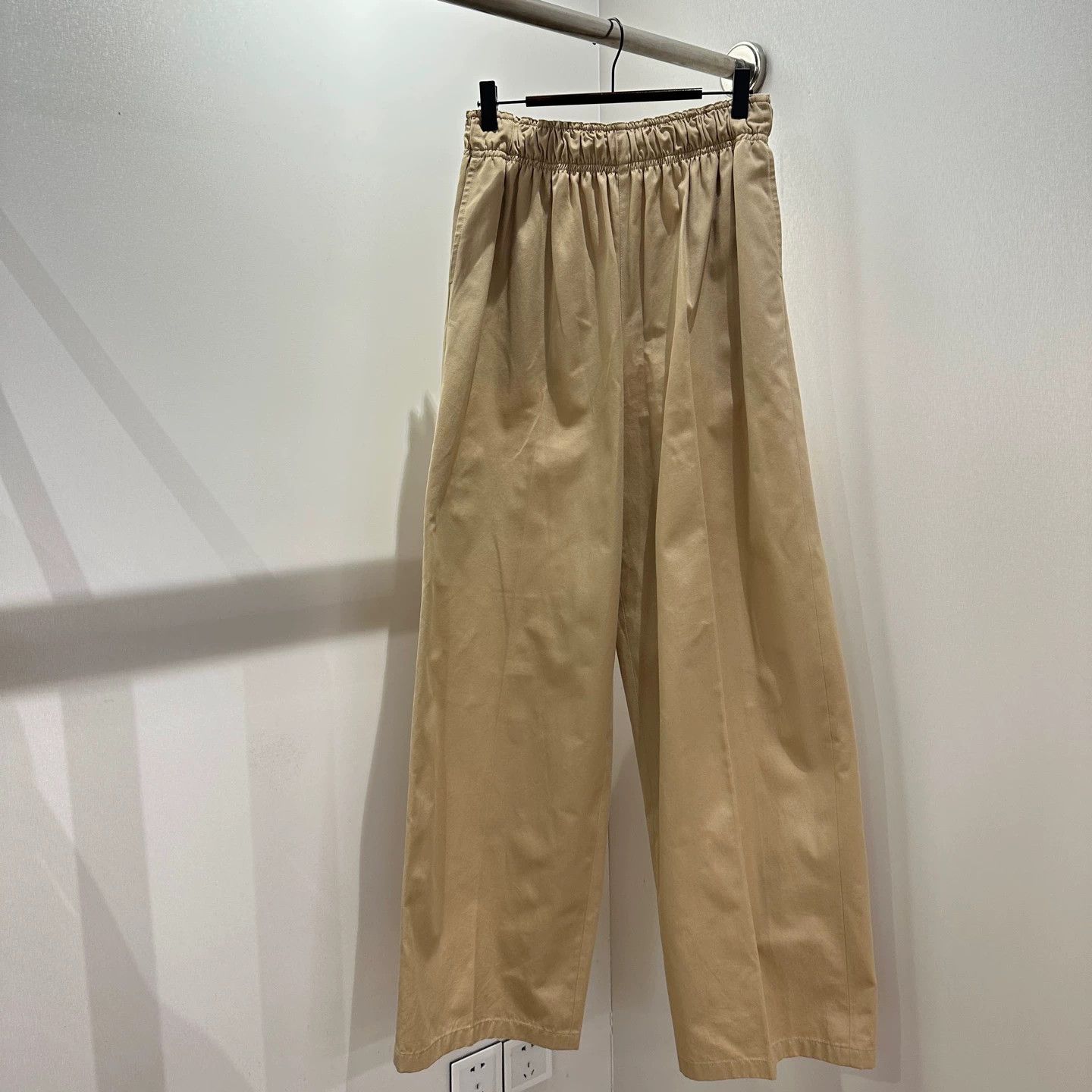 Prada Prada may432 khaki triangle logo cargo pants 38 Size 26" / US 2 / IT 38 - 2 Thumbnail