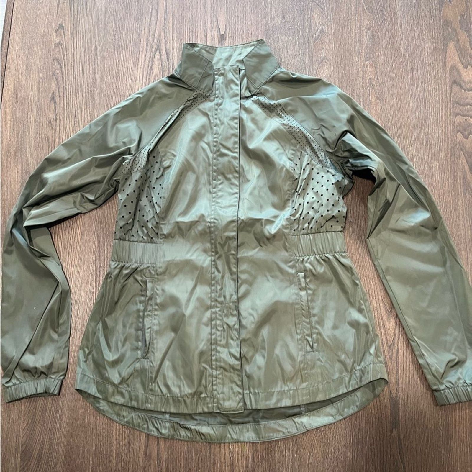 Fila NWOT Fila Womens Army Green Rain Jacket - Size S Size S / US 4 / IT 40 - 2 Thumbnail