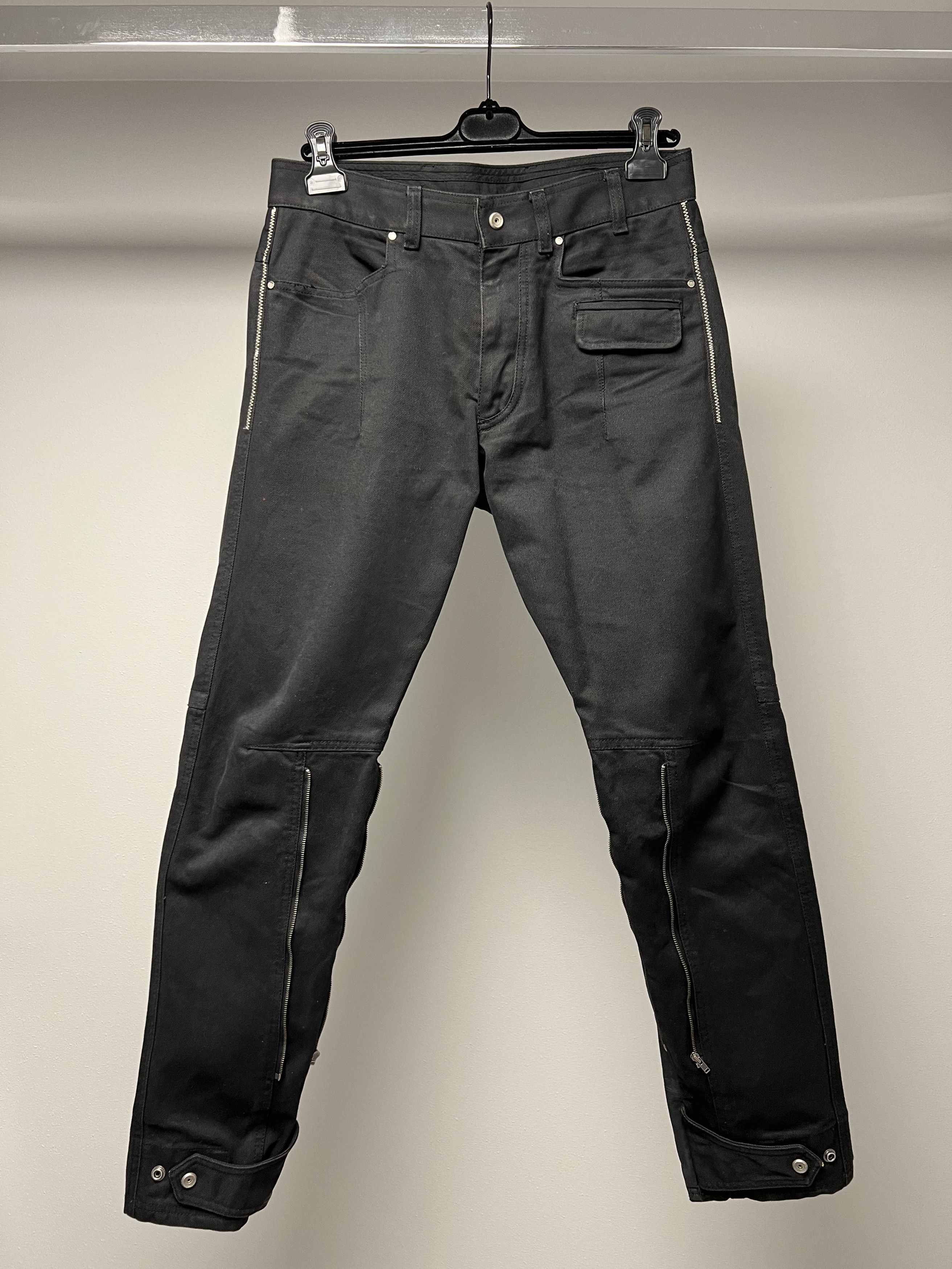 Diesel DIESEL MENS BLACK DENIM W / LEATHER, ZIPPRES & SNAP-ON JEANS Size US 27 - 2 Thumbnail