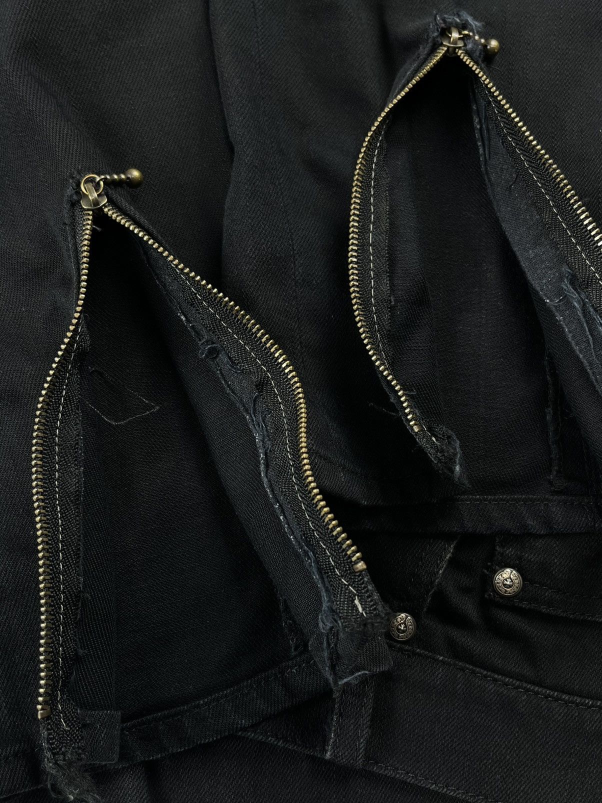 Chrome Hearts Chrome Hearts Vintage Skinny Fleur Knee Denim Jeans Altered Size US 32 / EU 48 - 10 Thumbnail