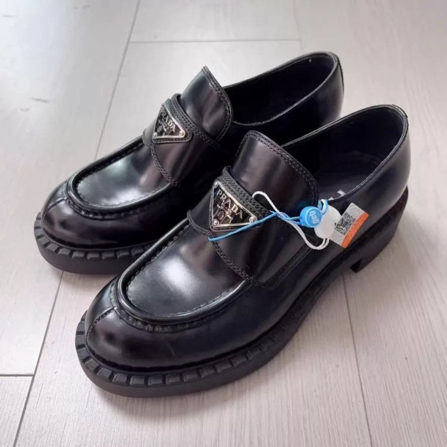 Prada Prada black loafers 35.5 EU Size US 5 / IT 35 - 1 Thumbnail