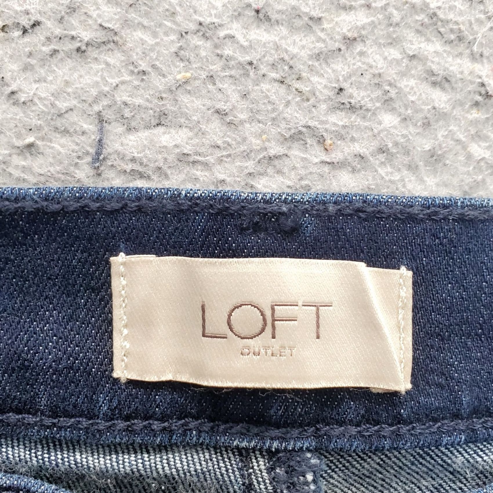 Loft LOFT Jeans Womens 2 Blue Modern Skinny Denim Slim Fit Nautical Button Detail Size 26" / US 2 / IT 38 - 7 Thumbnail
