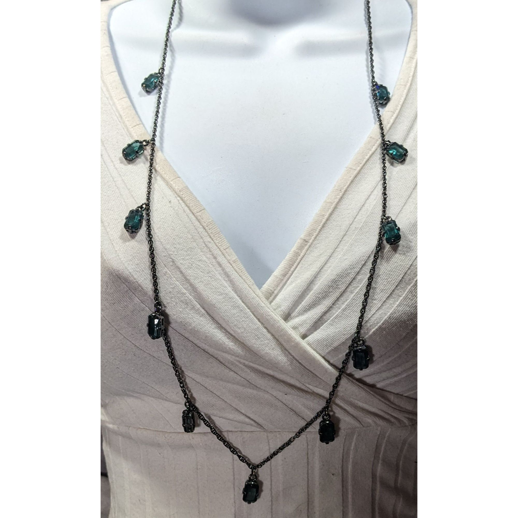 Other Gothic Green Gemmed Gunmetal Tone Charm Necklace Size ONE SIZE - 1 Thumbnail