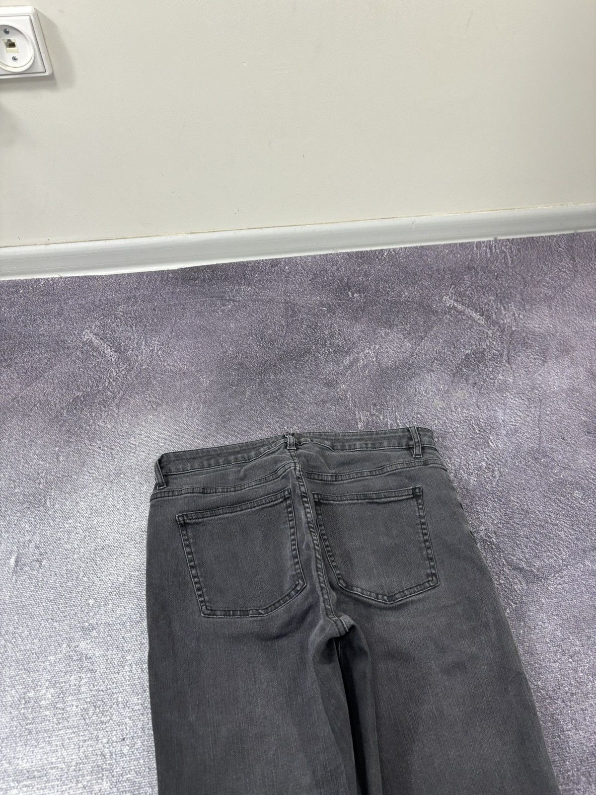 Acne Studios Acne Studios Skin 5 Used Black Women’s Mid Rise Slim Jeans Size 30" / US 8 / IT 44 - 11 Thumbnail