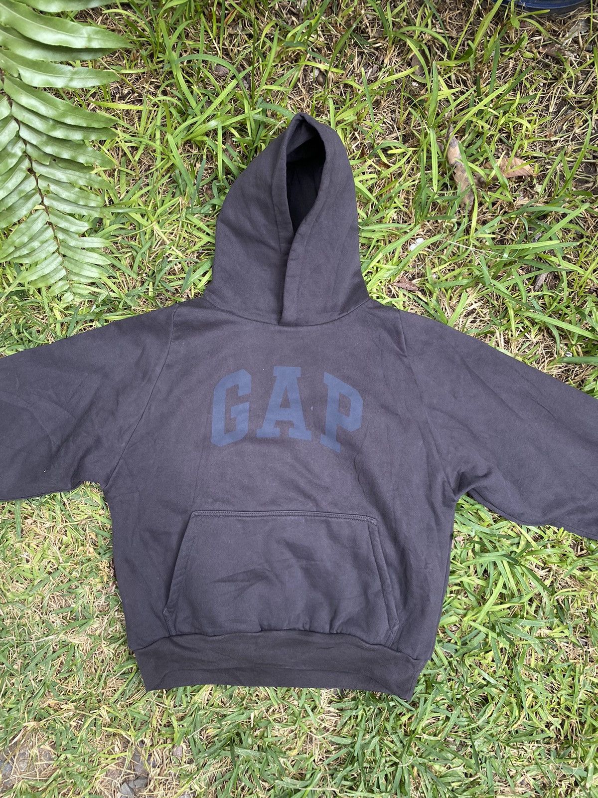 Balenciaga × Yeezy Yzy gap dove Hoodie shrunken Size US M / EU 48-50 / 2 - 4 Thumbnail