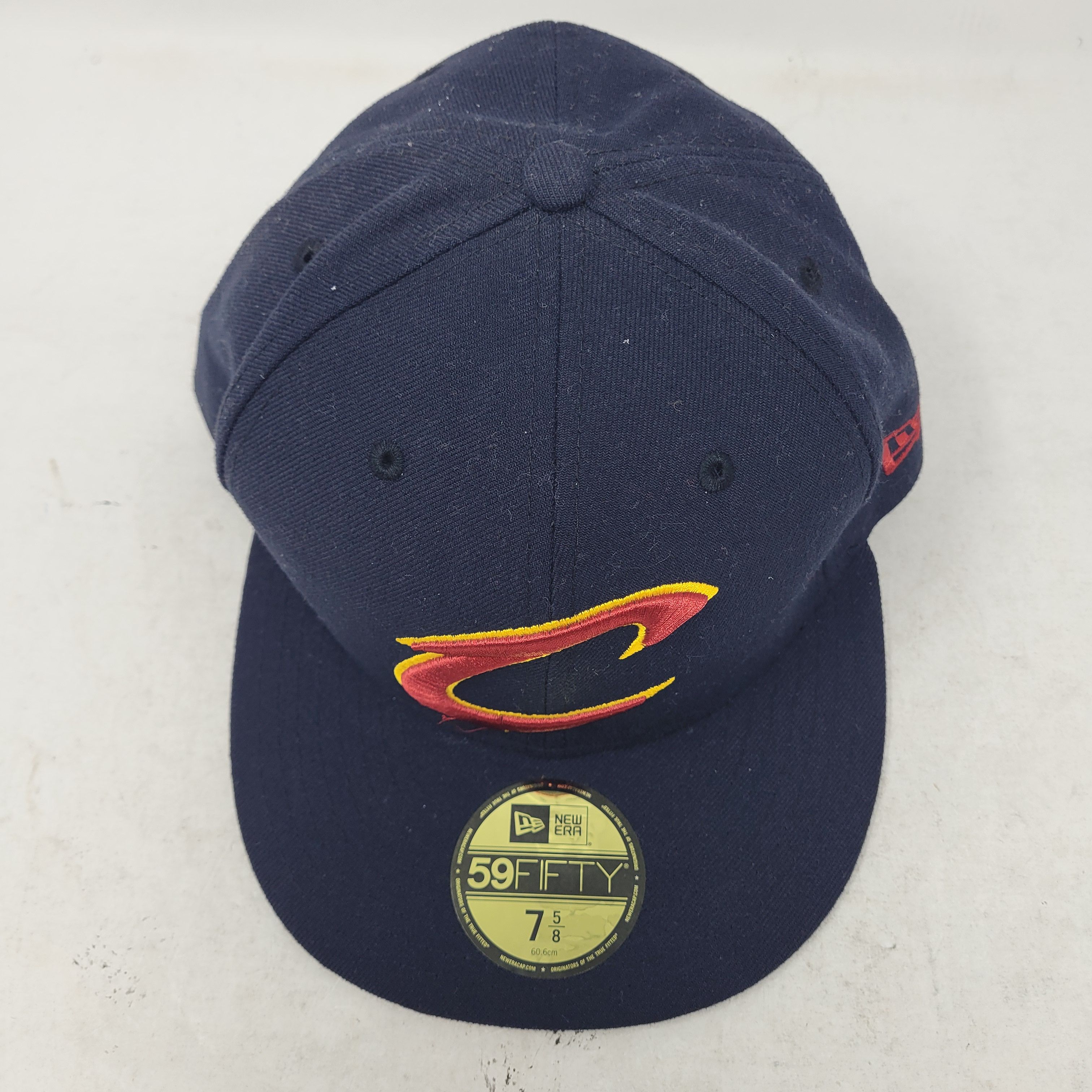NBA × New Era New Era Cleveland Cavaliers CAVS Navy Blue Fitted Hat 7 5/8 Size ONE SIZE - 2 Thumbnail