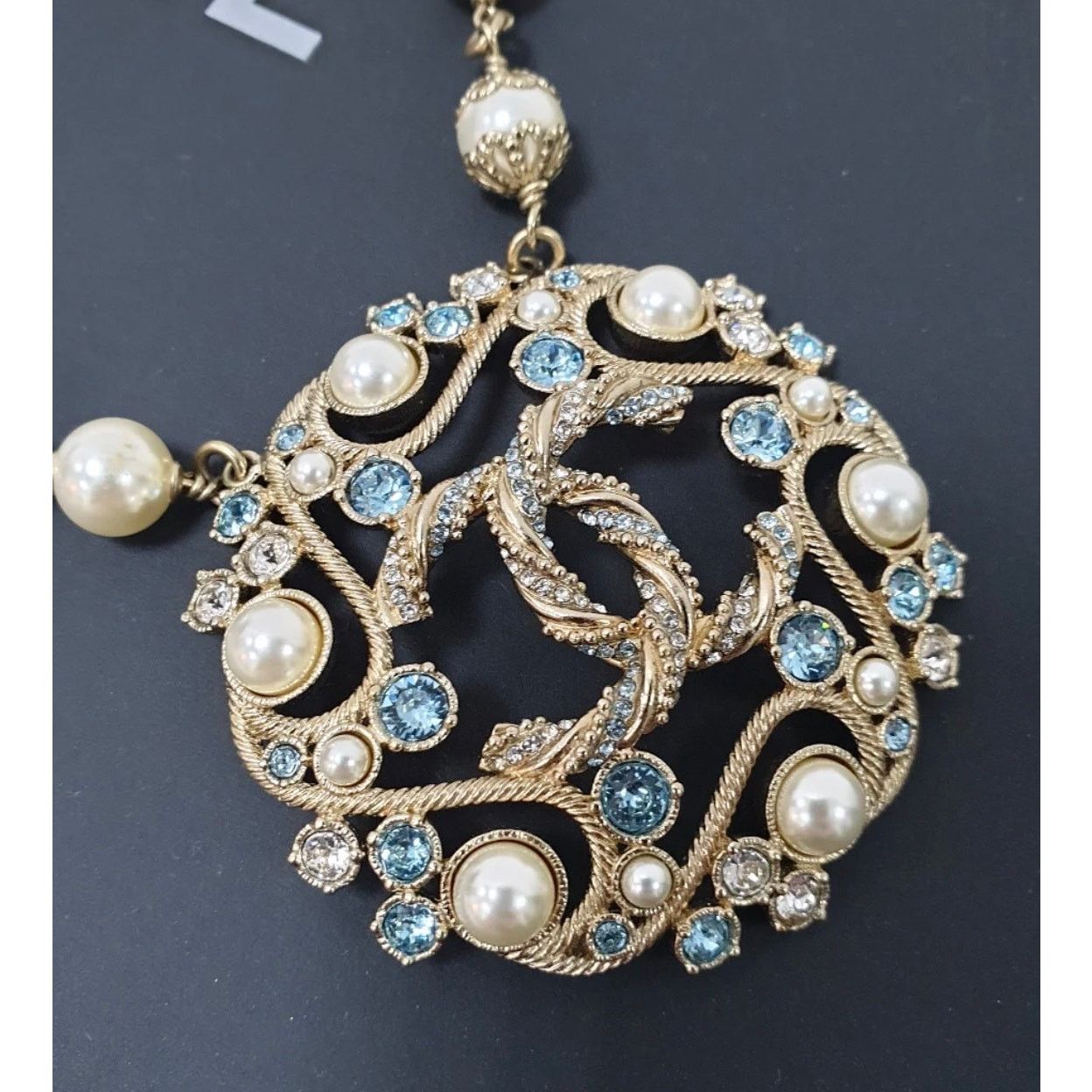 Chanel Chanel B19 Aquamarine Resin & Pearls Necklace Size ONE SIZE - 4 Thumbnail