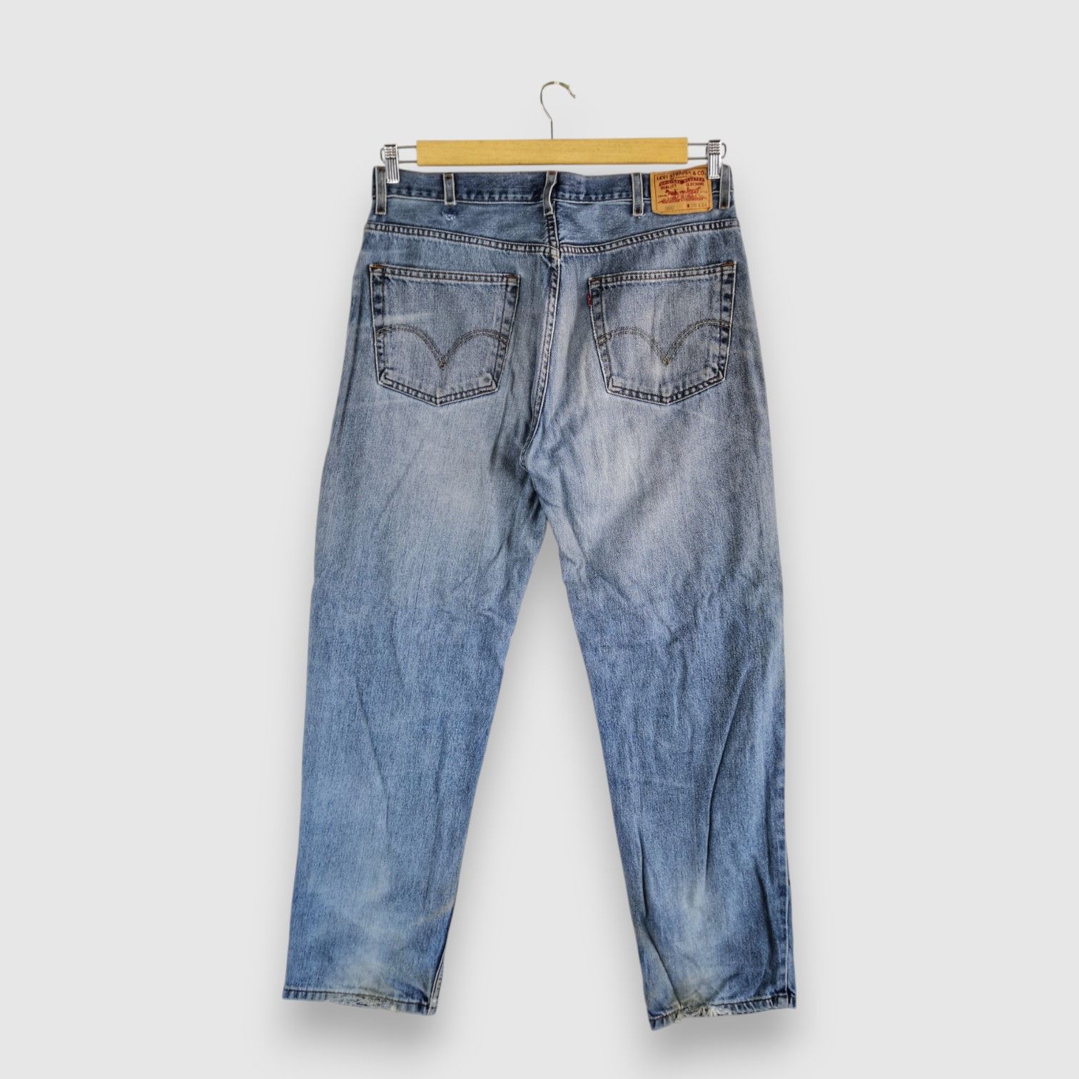 Levi's Vintage Levis Light Wash Jeans Levi's 550 Faded Denim Size US 36 / EU 52 - 2 Thumbnail