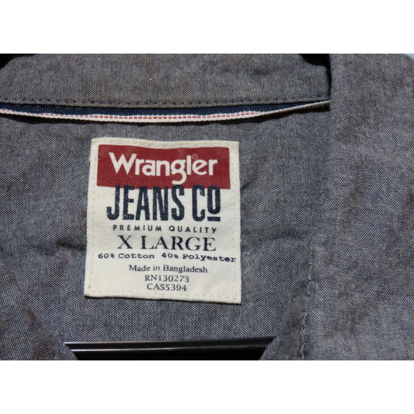 Wrangler Wrangler Jeans Co. Shirt Mens XL Button Up Gray Long Sleeve Casual Workwear Western Pocket Solid Cotton Blend Size US XL / EU 56 / 4 - 4 Thumbnail