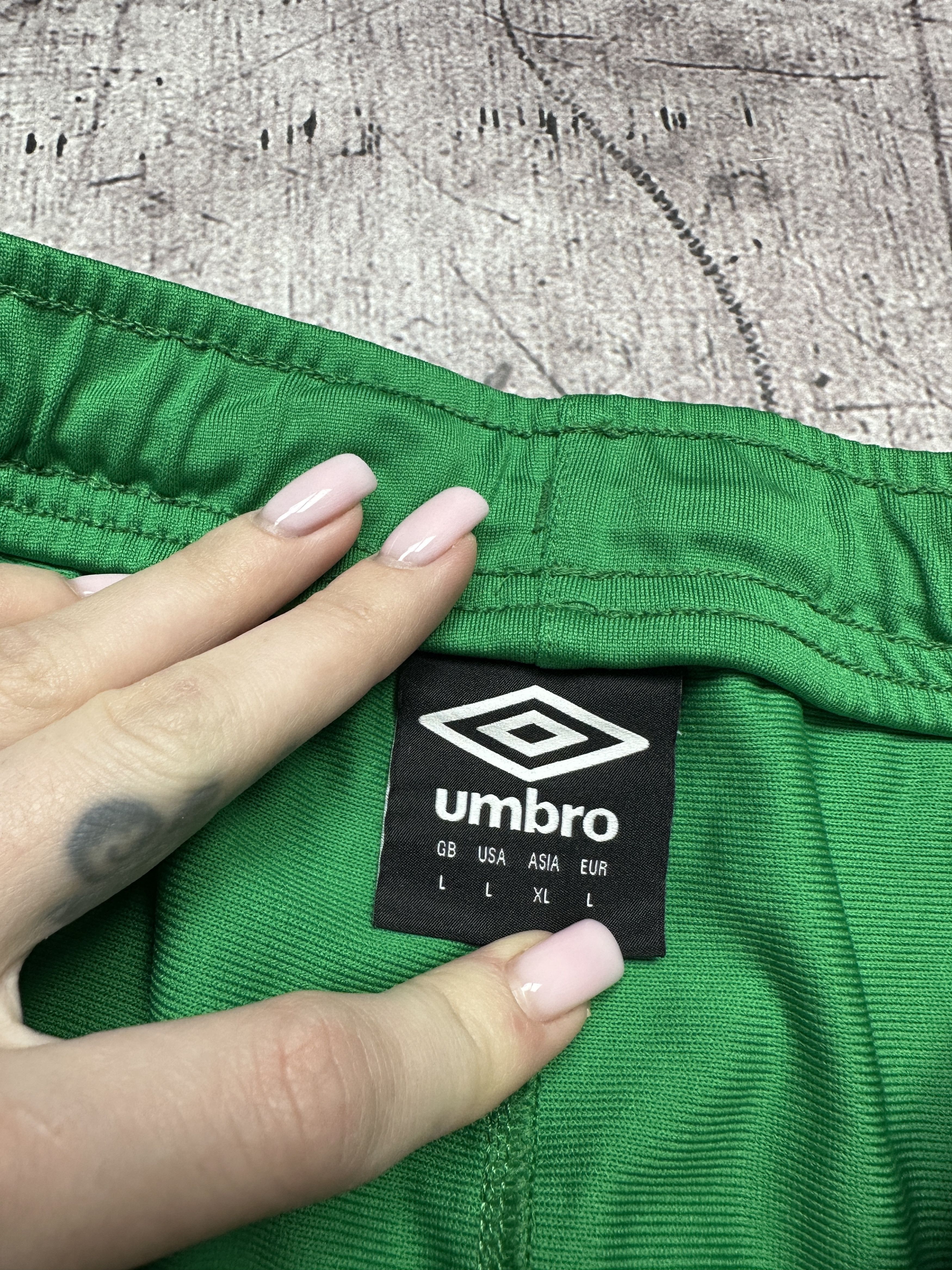 Umbro Huddersfield Town Umbro Soccer Football Shorts Size US 34 / EU 50 - 5 Thumbnail