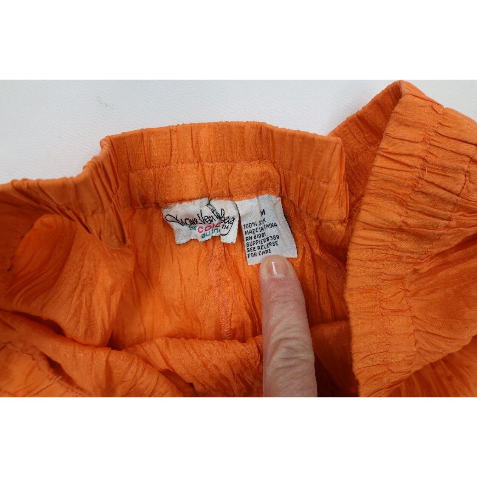 Diane von Furstenberg × Vintage Vintage 90s Diane von Furstenberg Silk Skirt Set Size M / US 6-8 / IT 42-44 - 19 Thumbnail