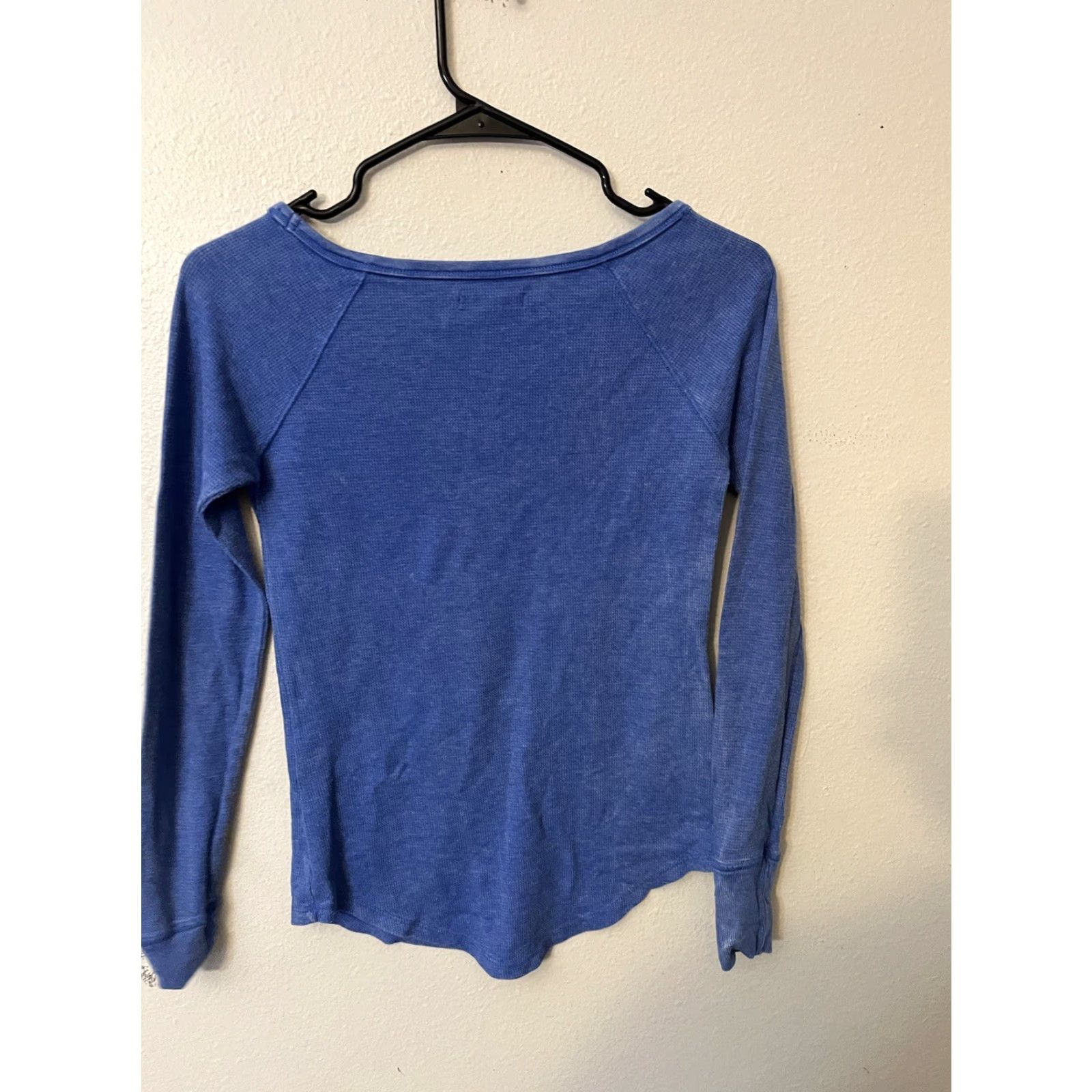 American Eagle Outfitters American Eagle Shirt Women's XS Thermal Crew Solid Long Sleeve Waffle Top Blue Size XS / US 0-2 / IT 36-38 - 3 Thumbnail