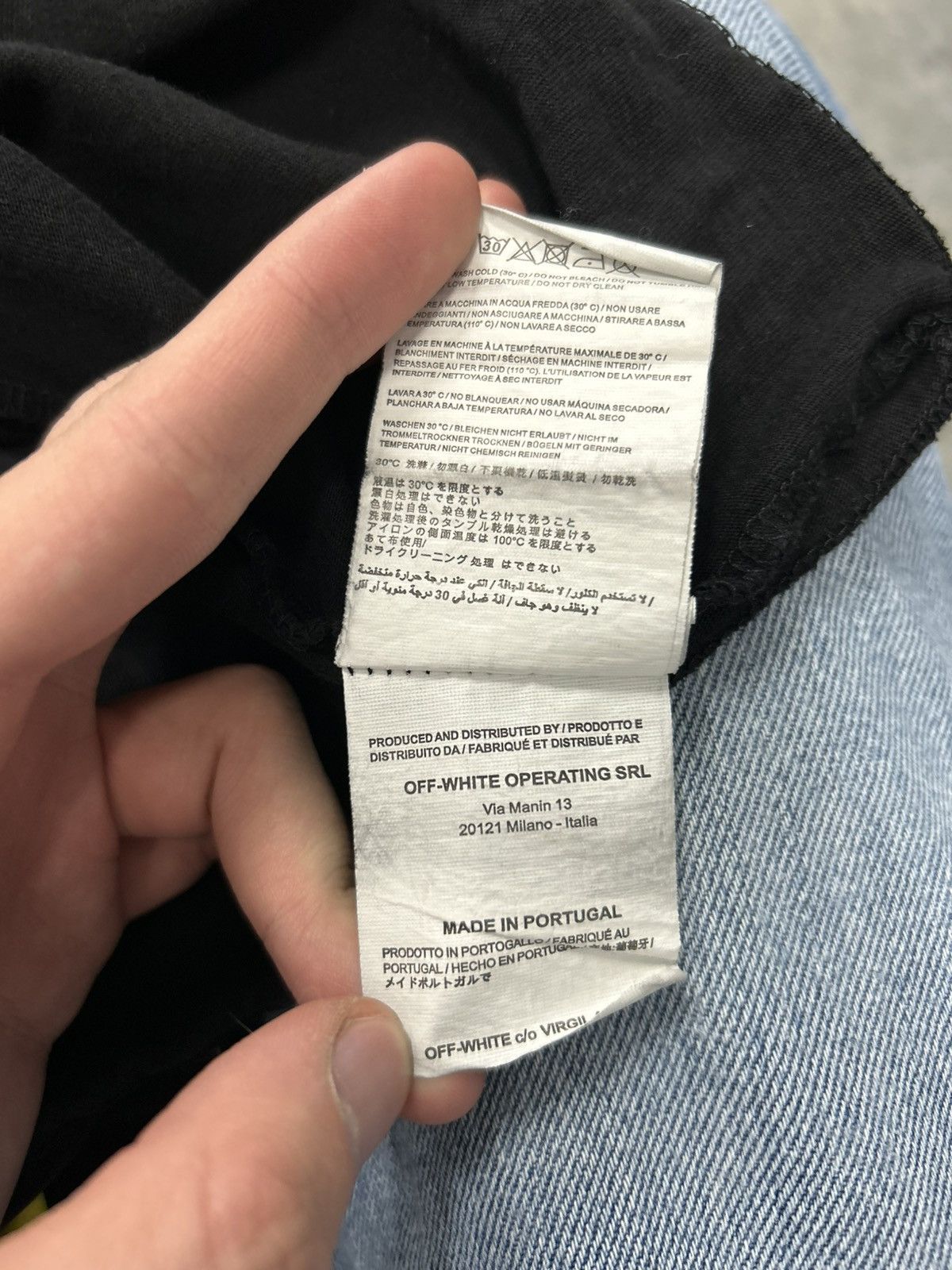 Off-White Off white fire tape t shirt Size US S / EU 44-46 / 1 - 6 Thumbnail