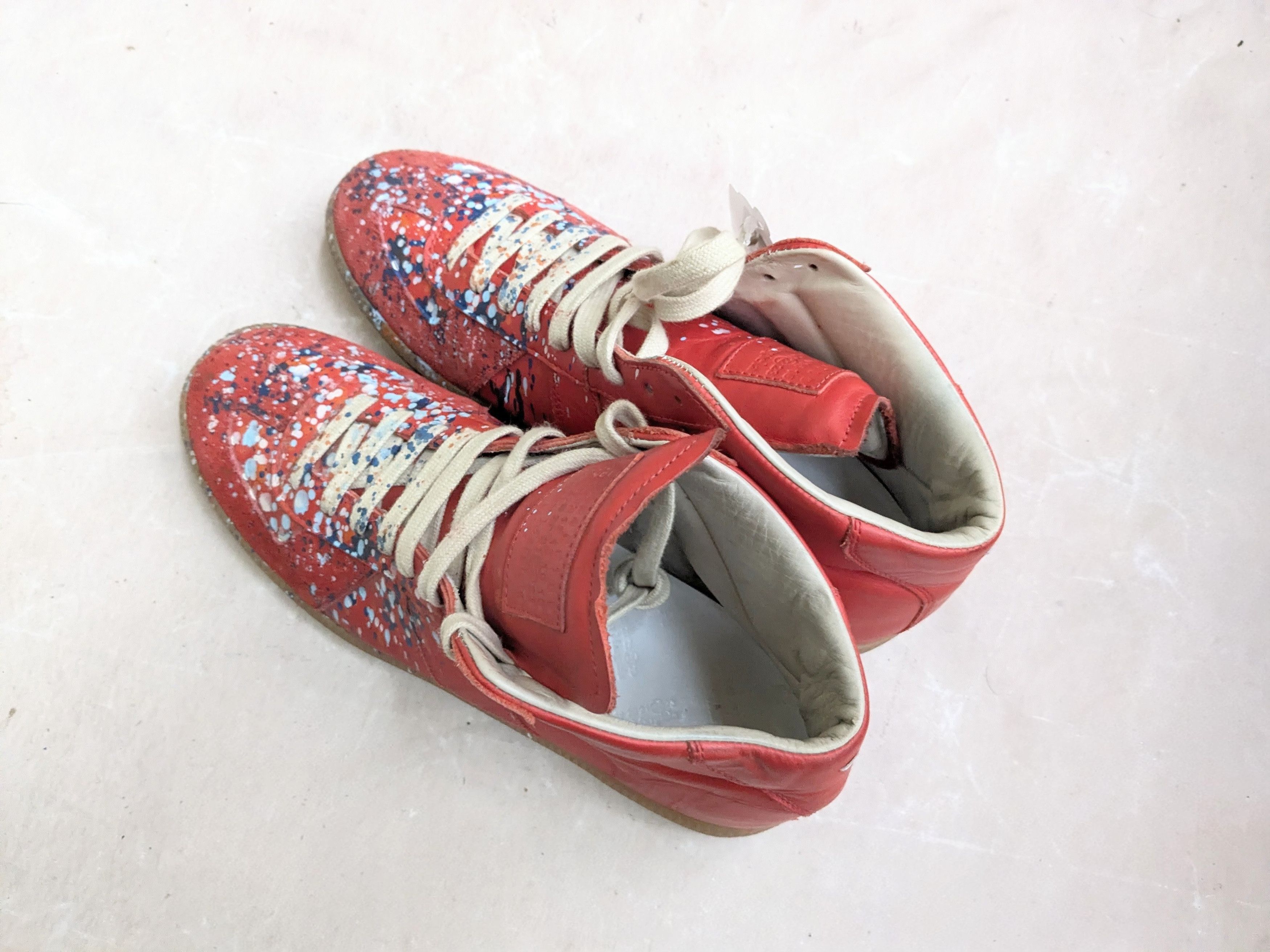 Maison Margiela Maison Margiela Replica GAT Red Paint Splatter 9 42 Size US 9 / EU 42 - 13 Thumbnail