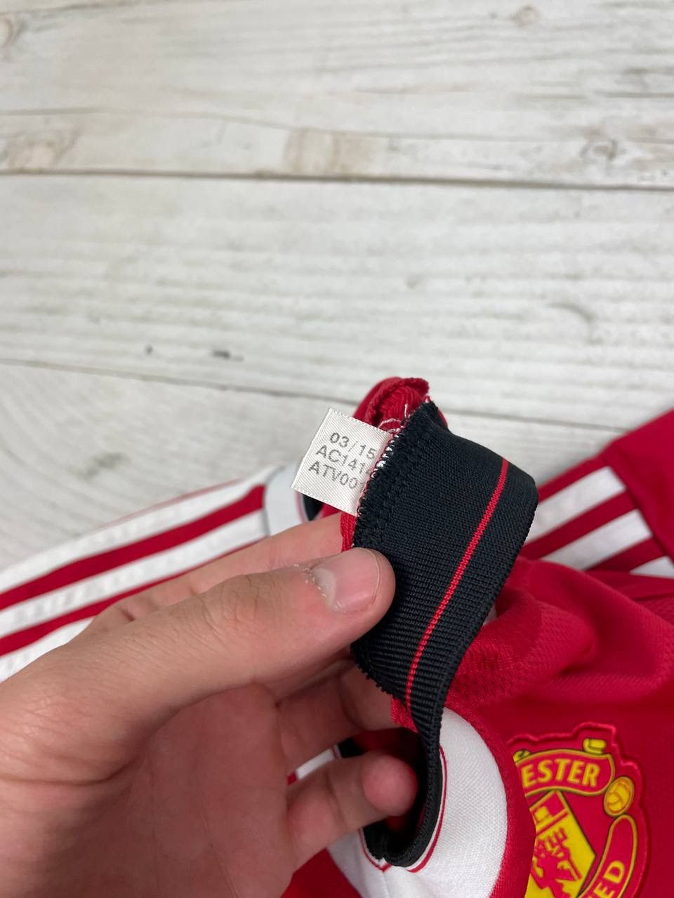 Adidas Adidas Manchester United 2015 2016 Home Shirt Soccer Jersey Size US L / EU 52-54 / 3 - 4 Thumbnail