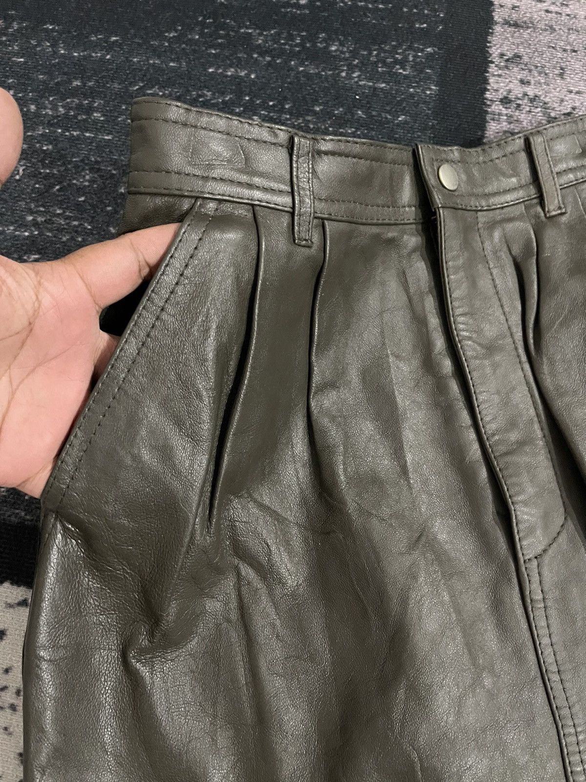 Hai Sporting Gear × Issey Miyake Vintage Issey Miyake Skirt Leather By Hai Sporting Gear Size 26" / US 2 / IT 38 - 6 Thumbnail